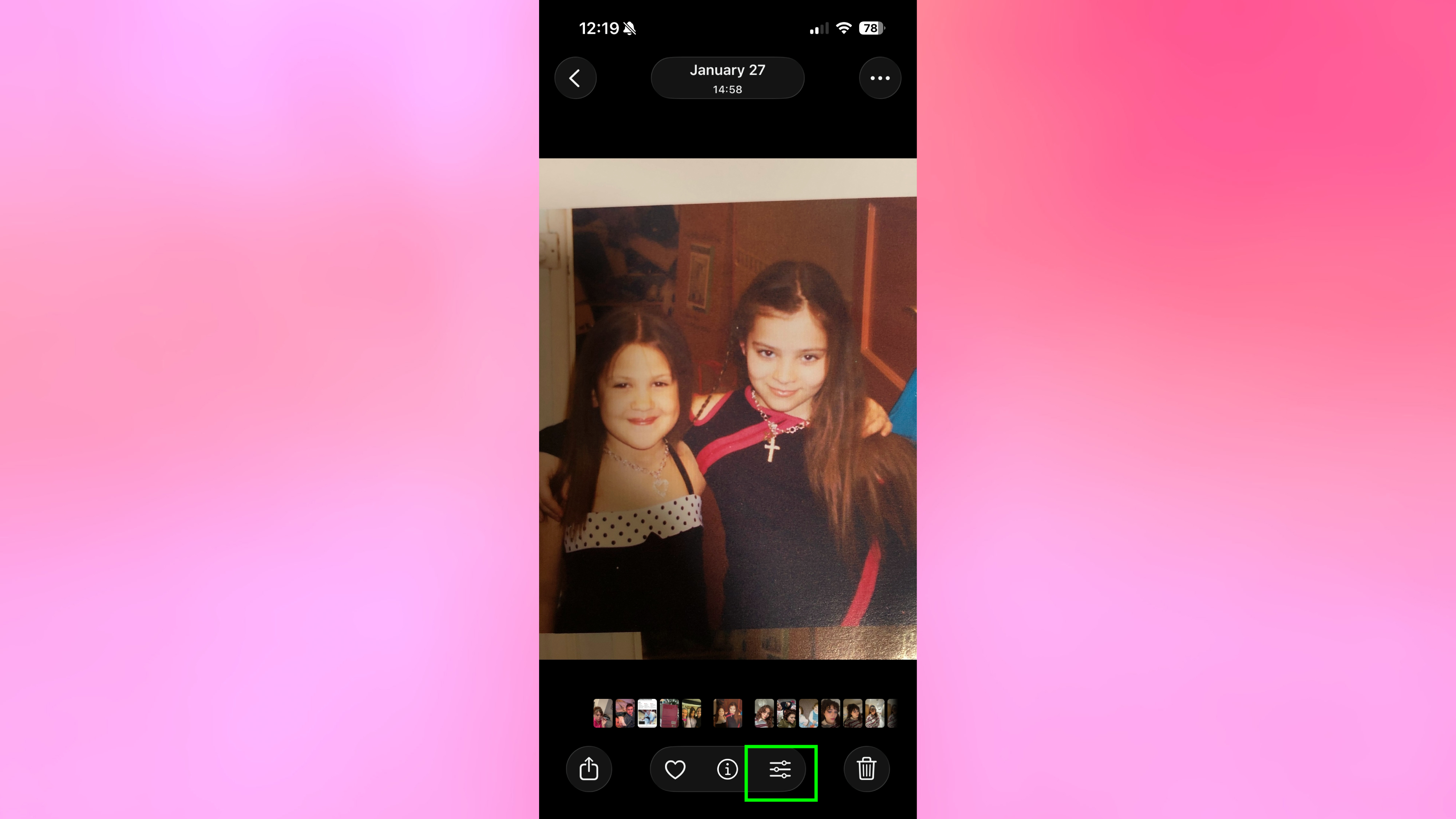 סמל עריכה מודגש בתמונה באפליקציית תמונות iPhone