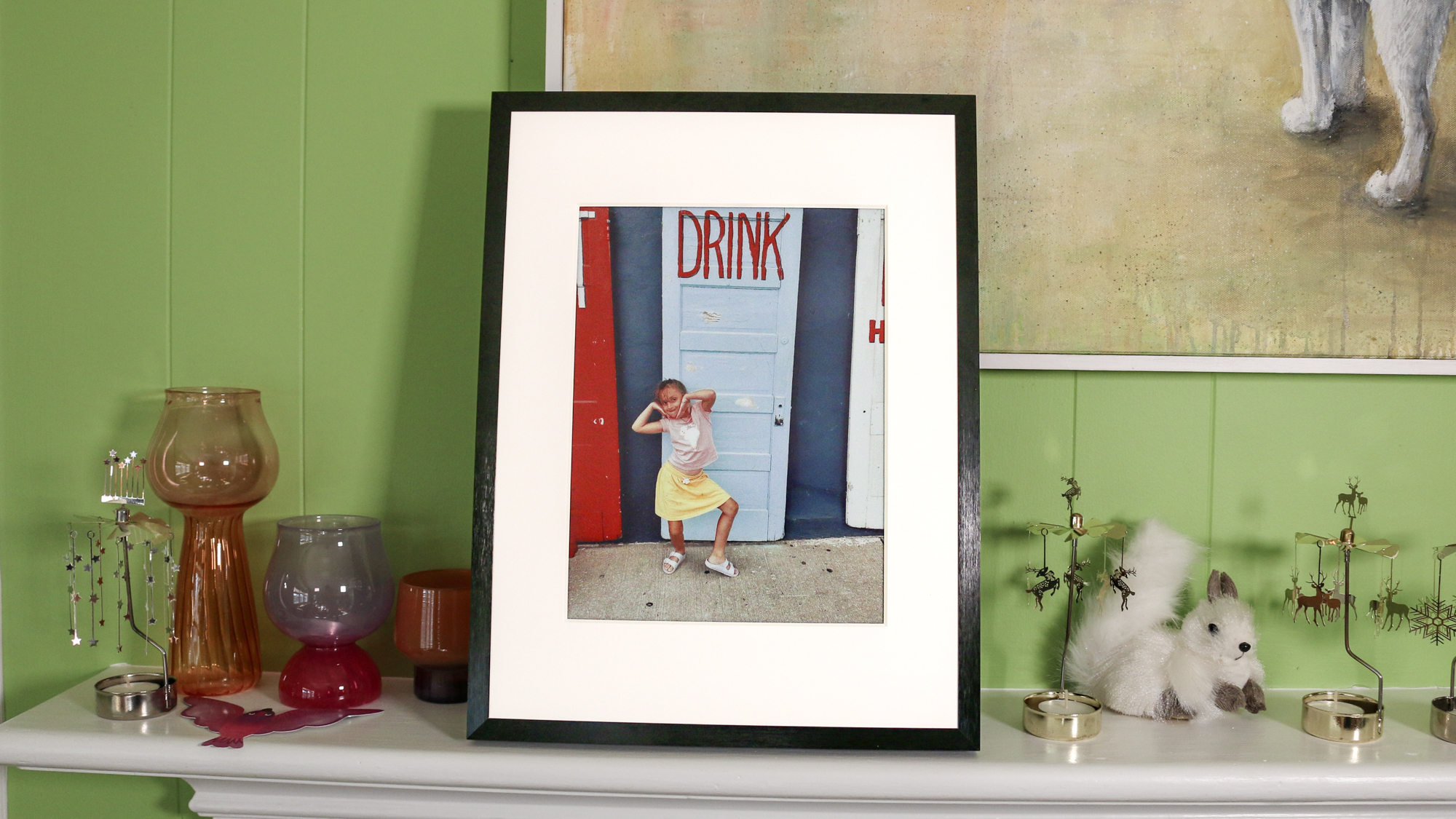 מסגרת תמונה של Switchbot על גבי מעטפת