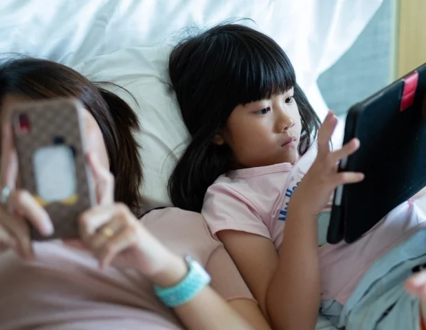 שימוש מוגזם במדיה חברתית קשור לבדידות בקרב סטודנטים בארה"ב