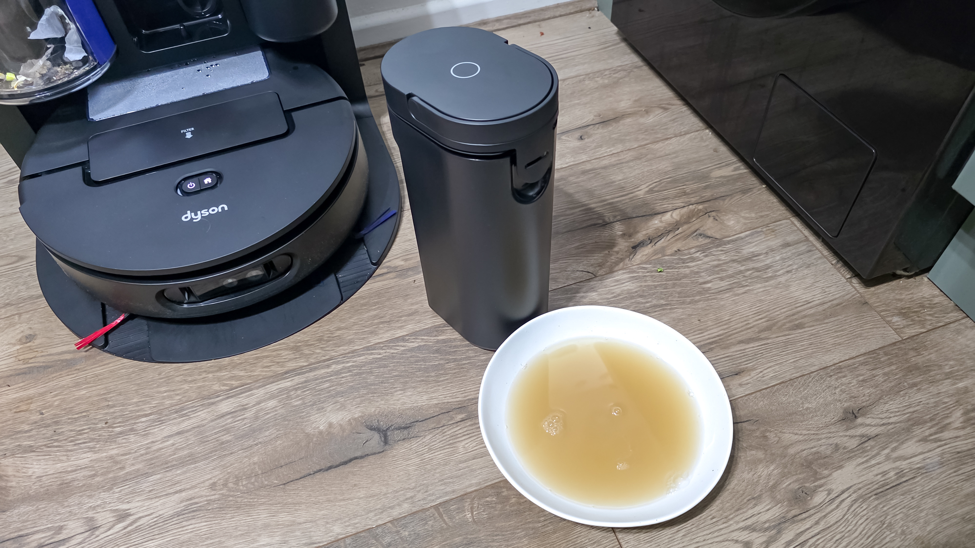 שואב אבק רובוט Dyson Spot+Scrub Ai