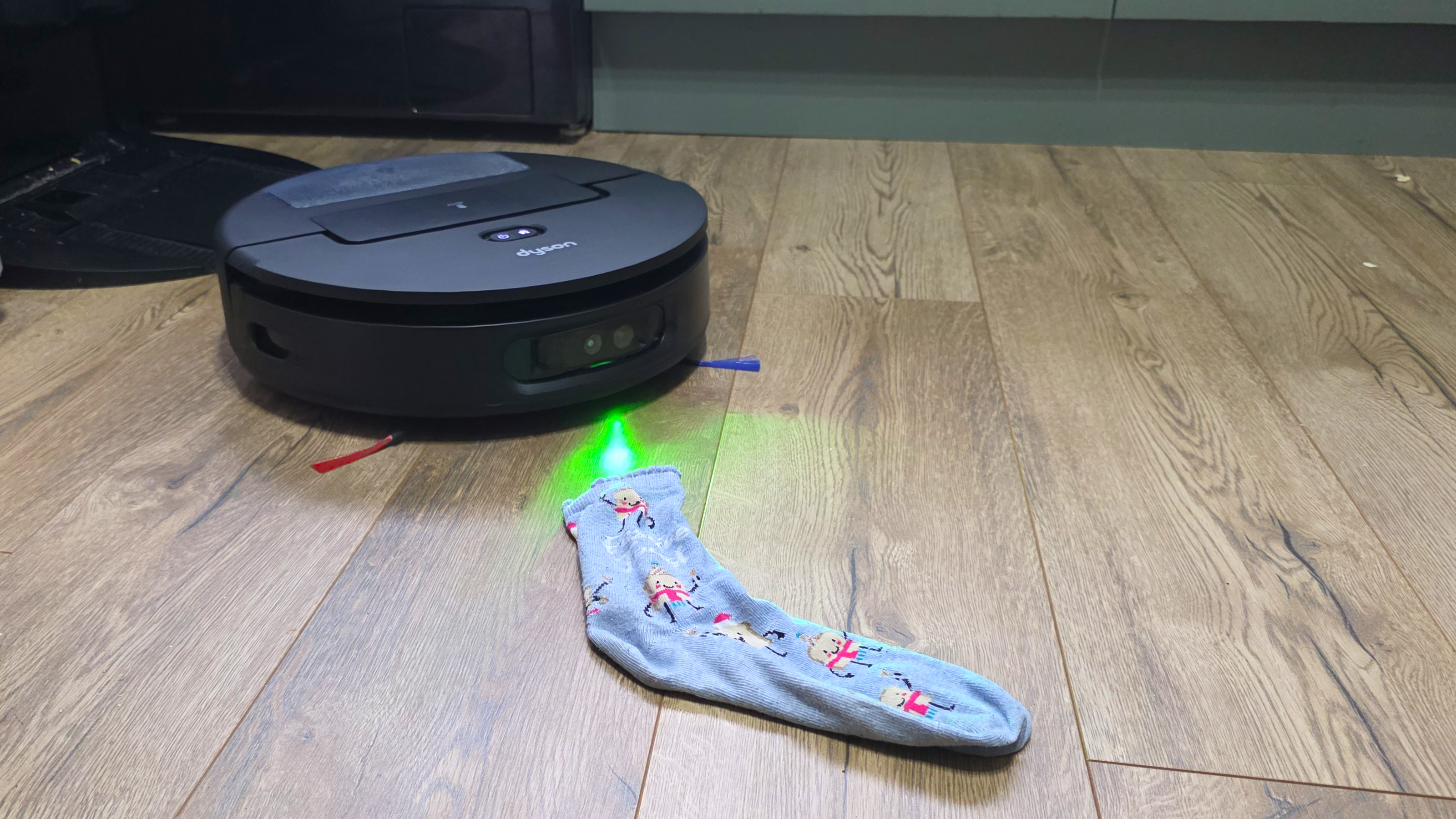 שואב אבק רובוט Dyson Spot+Scrub Ai