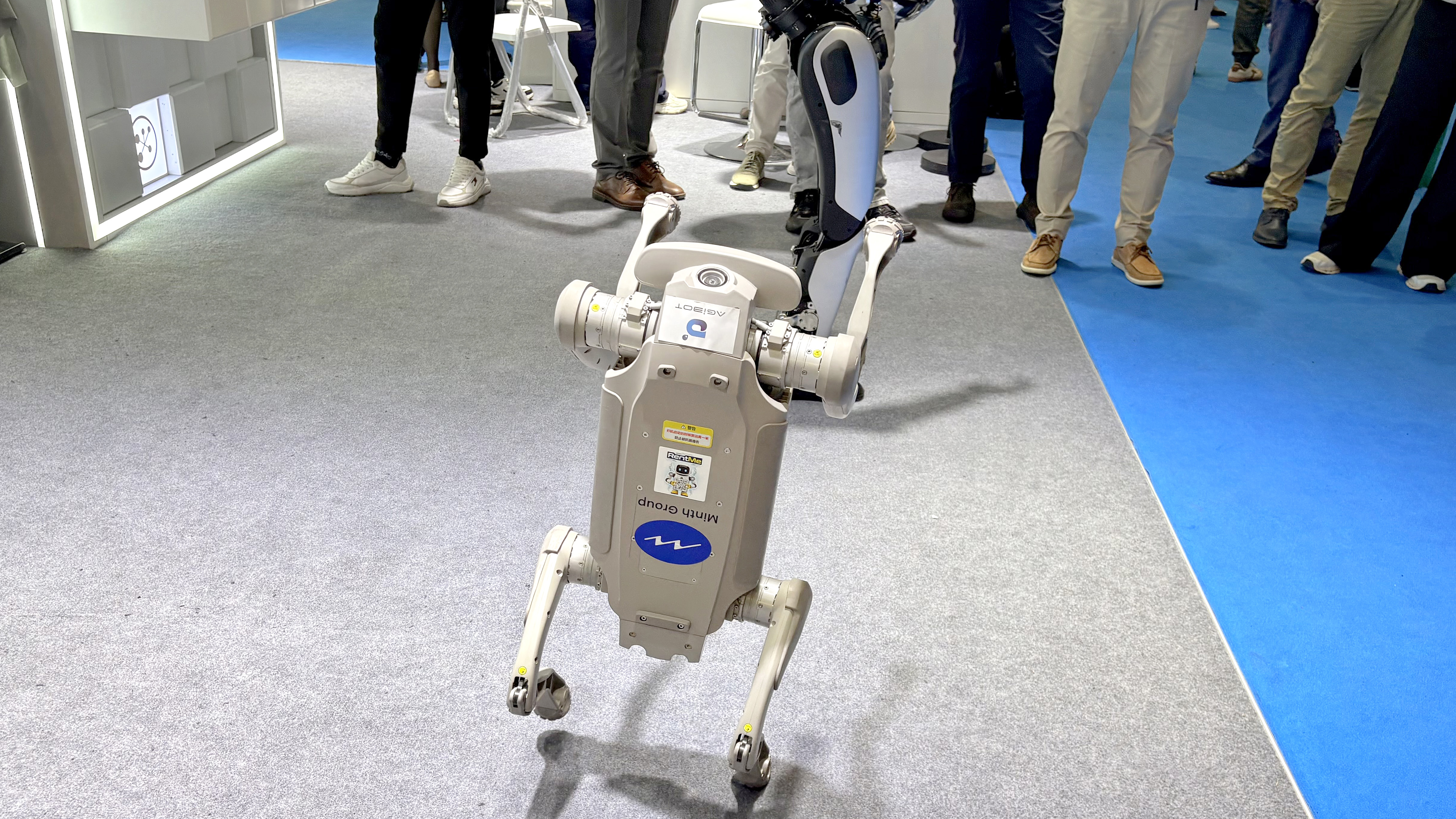 רובוטים של MWC 2026 כולל Agibot X2 ו-Magicbot Z1