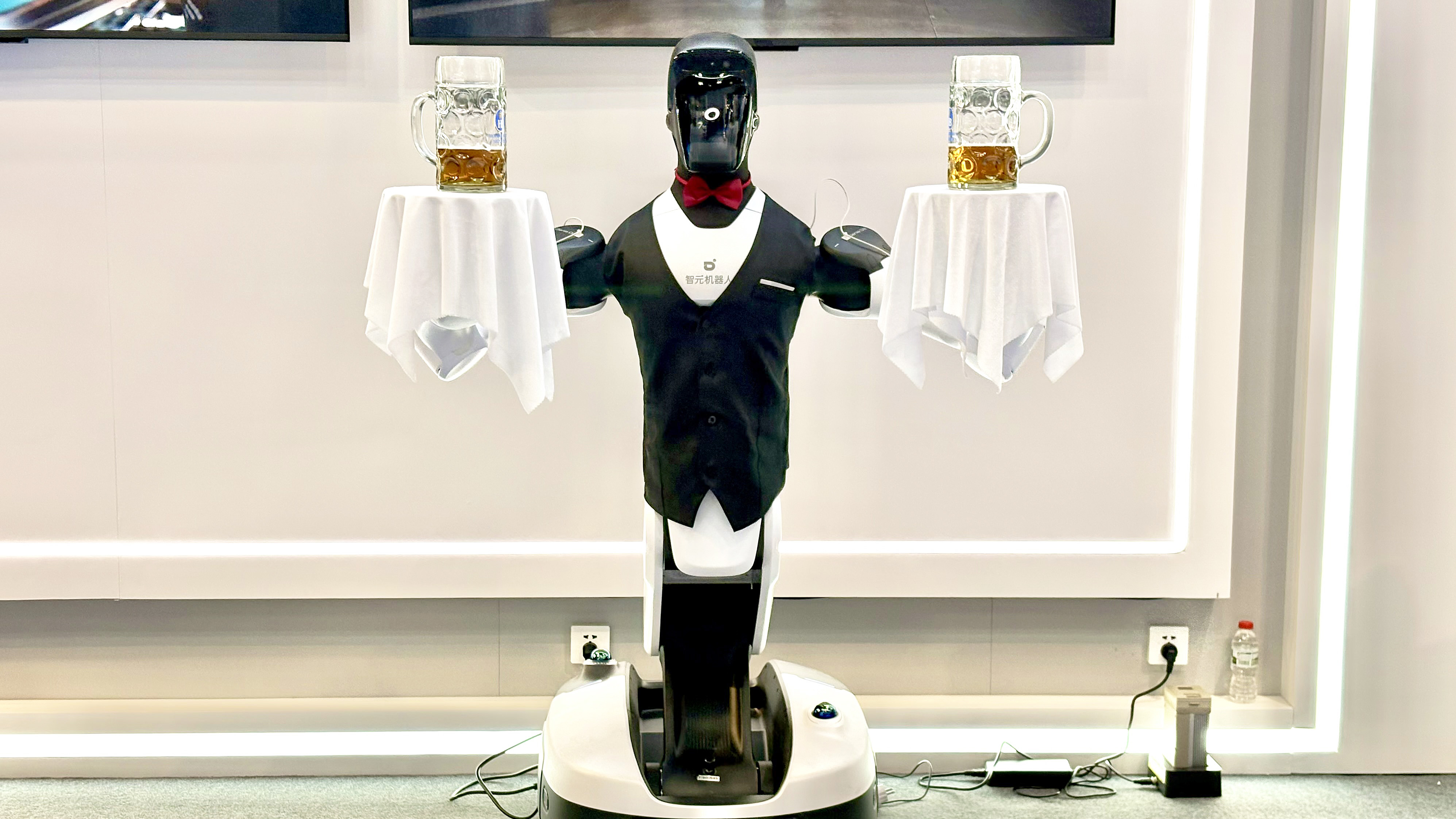 רובוטים של MWC 2026 כולל Agibot X2 ו-Magicbot Z1