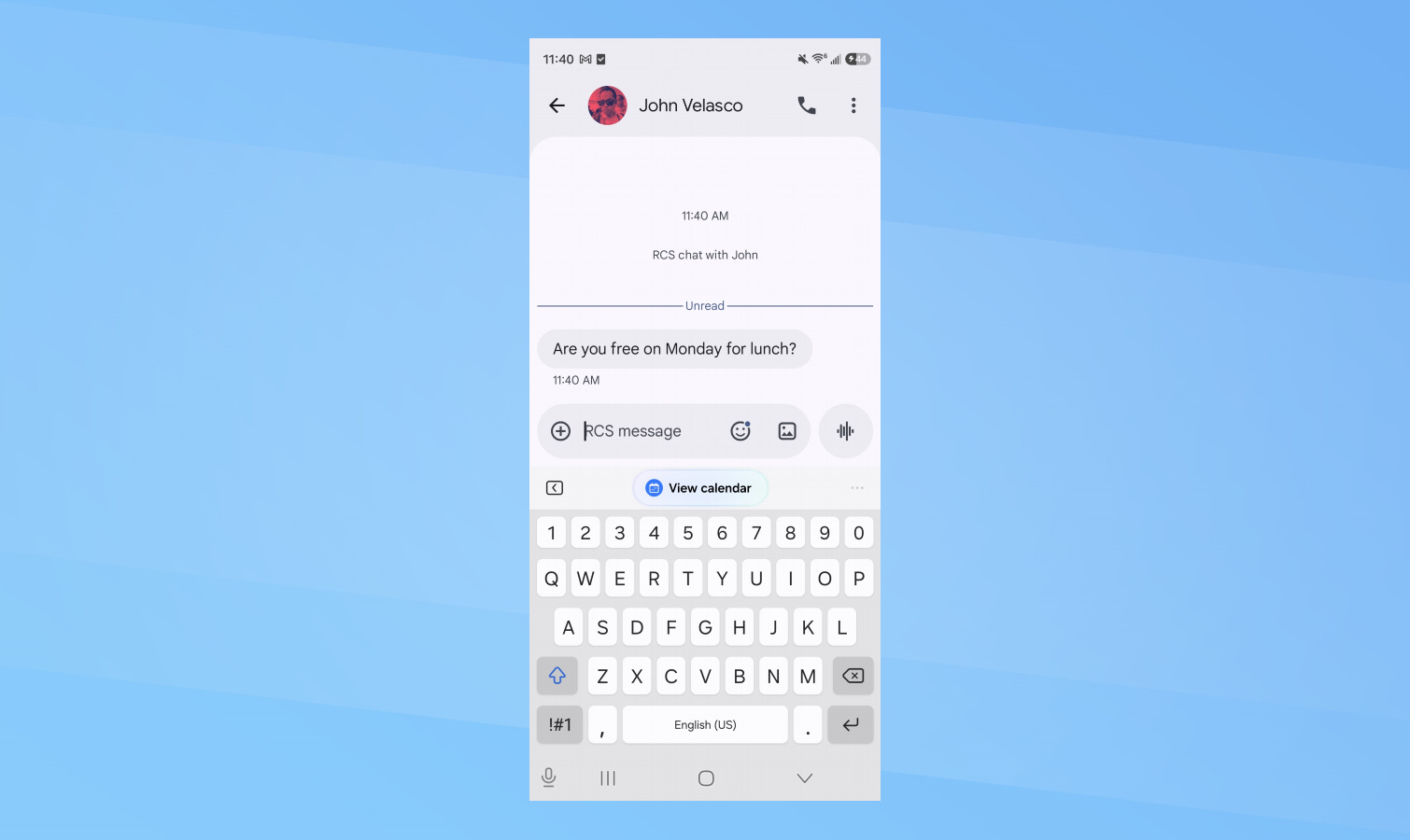 סקירת Galaxy S26 עכשיו תדחוף צילום מסך.
