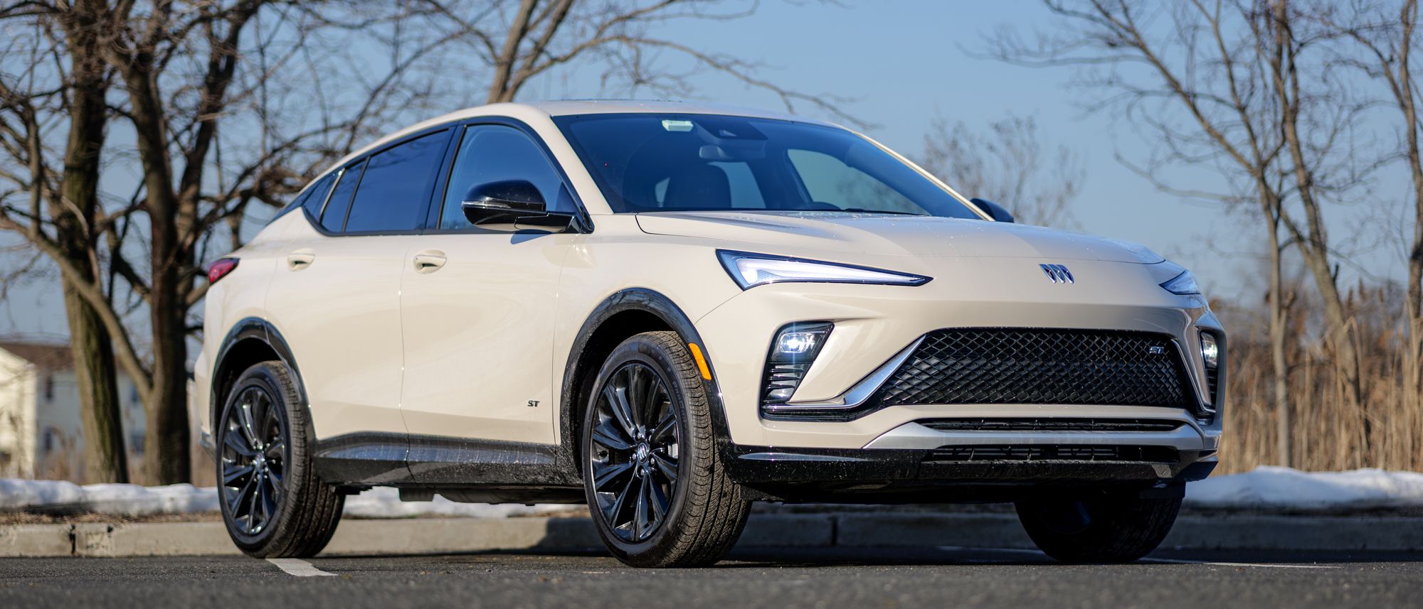 חשבתי שביואיק מתה, אבל ה-Envista נותן לרכבי שטח אחרים לרוץ רציני עבור כספם מאת ג'ון ולסקו פורסם ב-17 במרץ 26 ה-SUV המרוצף הזה מלא הפתעות