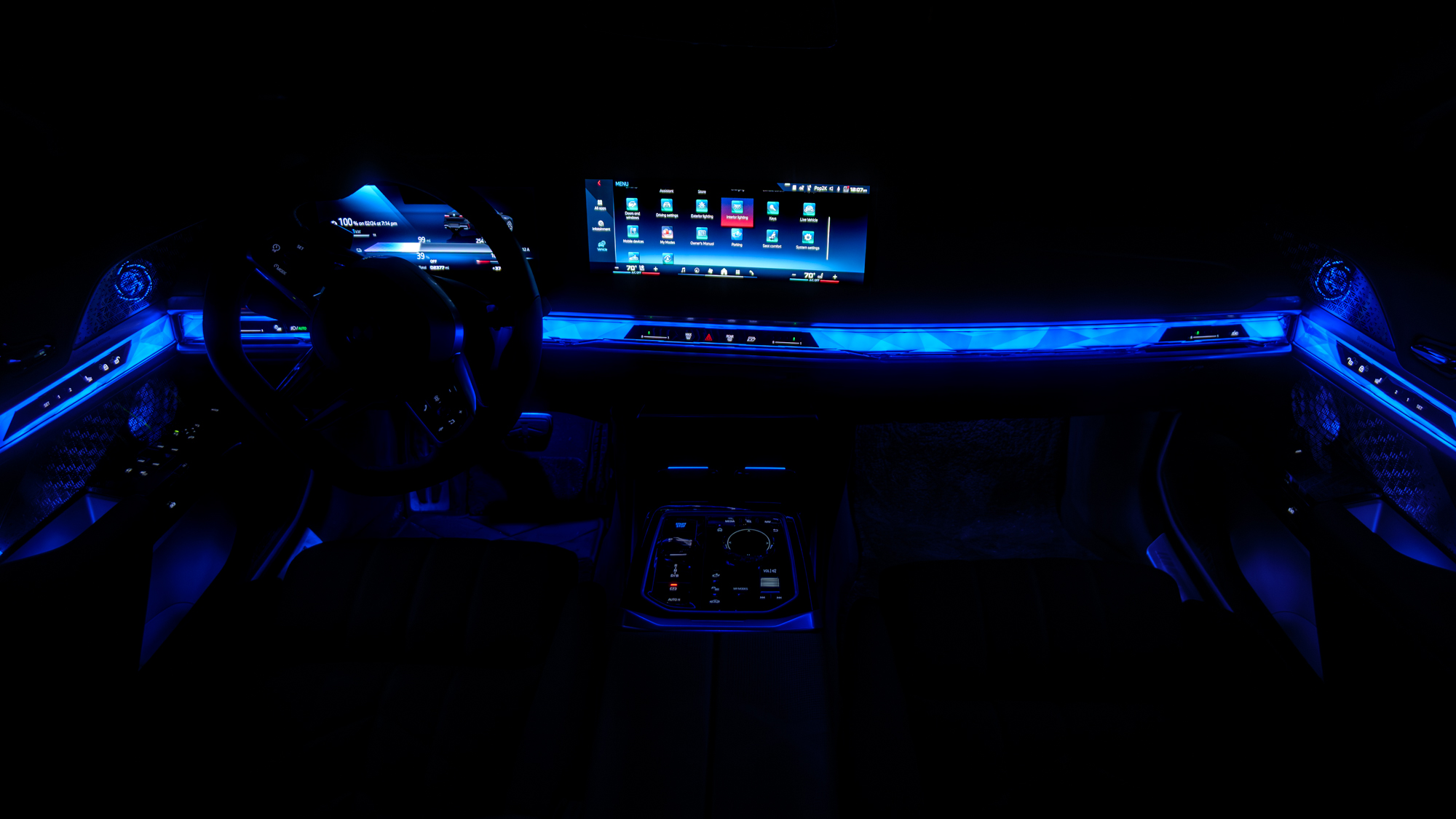 סקירת BMW i7 M70 2026.