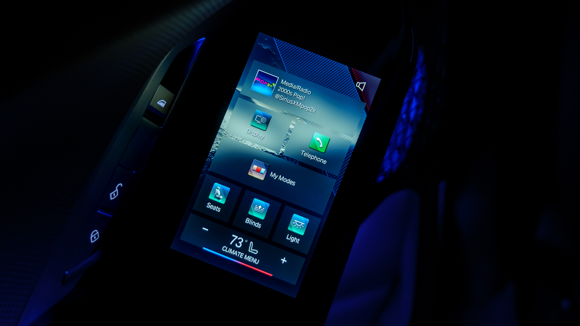 סקירת BMW i7 M70 2026.