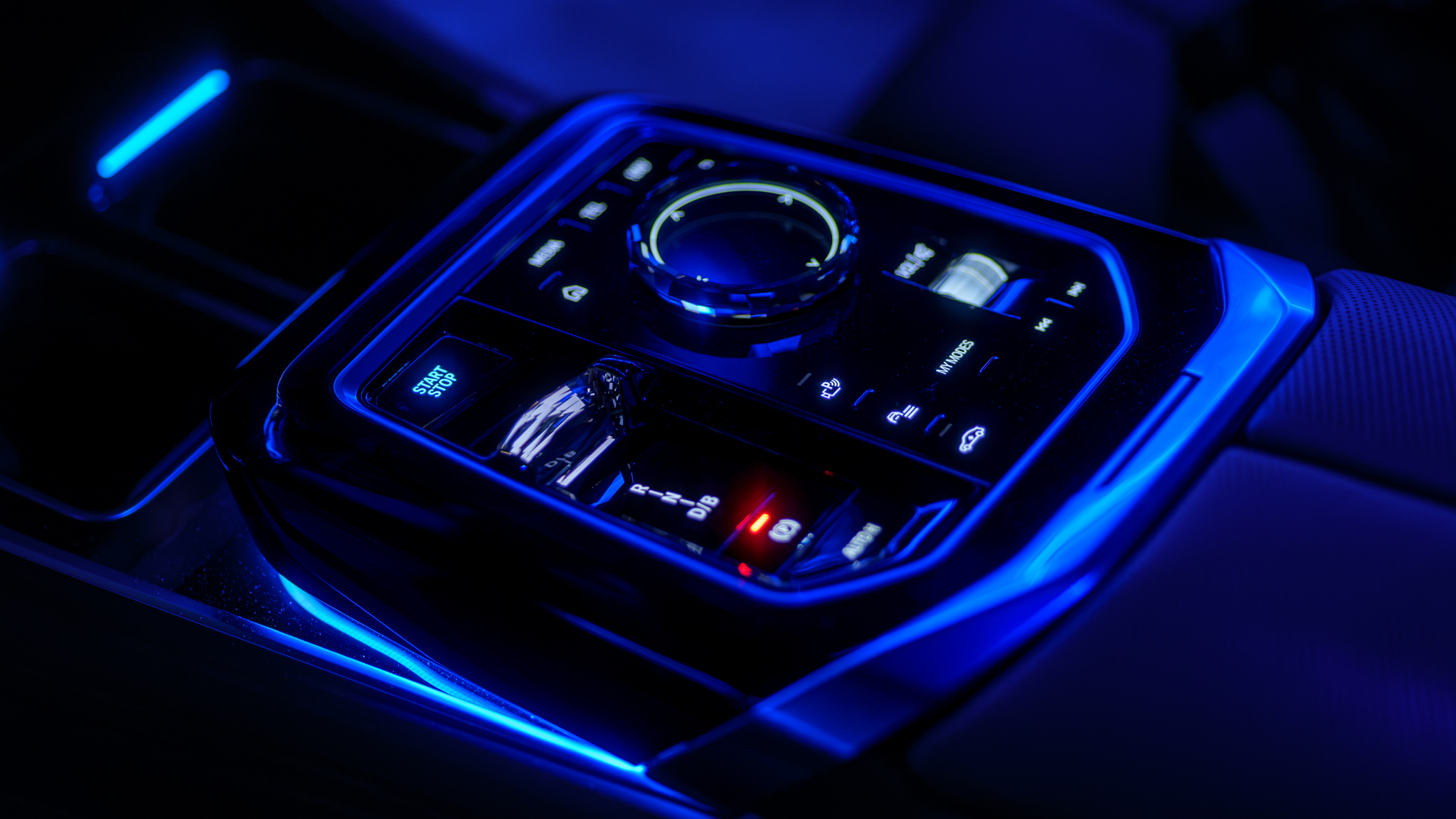 סקירת BMW i7 M70 2026.