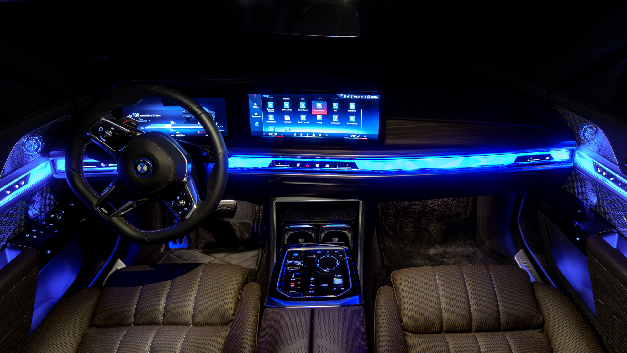 סקירת BMW i7 M70 2026.