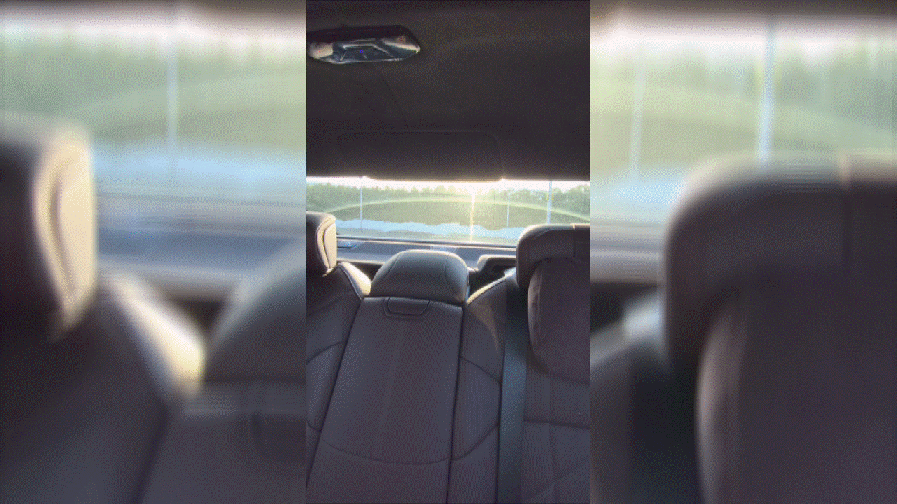 סקירת BMW i7 M70 2026.