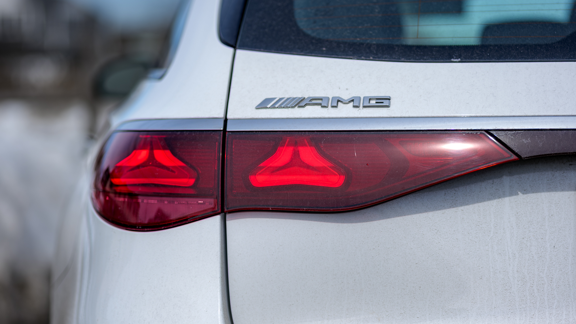 סקירת מרצדס-AMG E53 Hybrid Wagon 2026.