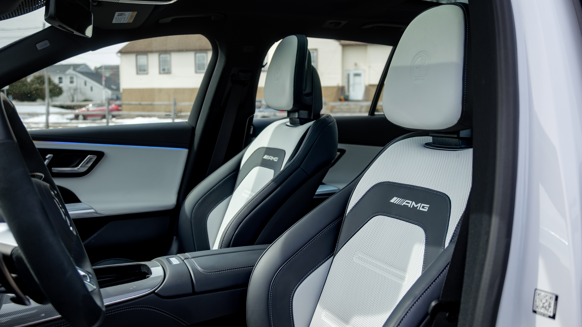 סקירת מרצדס-AMG E53 Hybrid Wagon 2026.