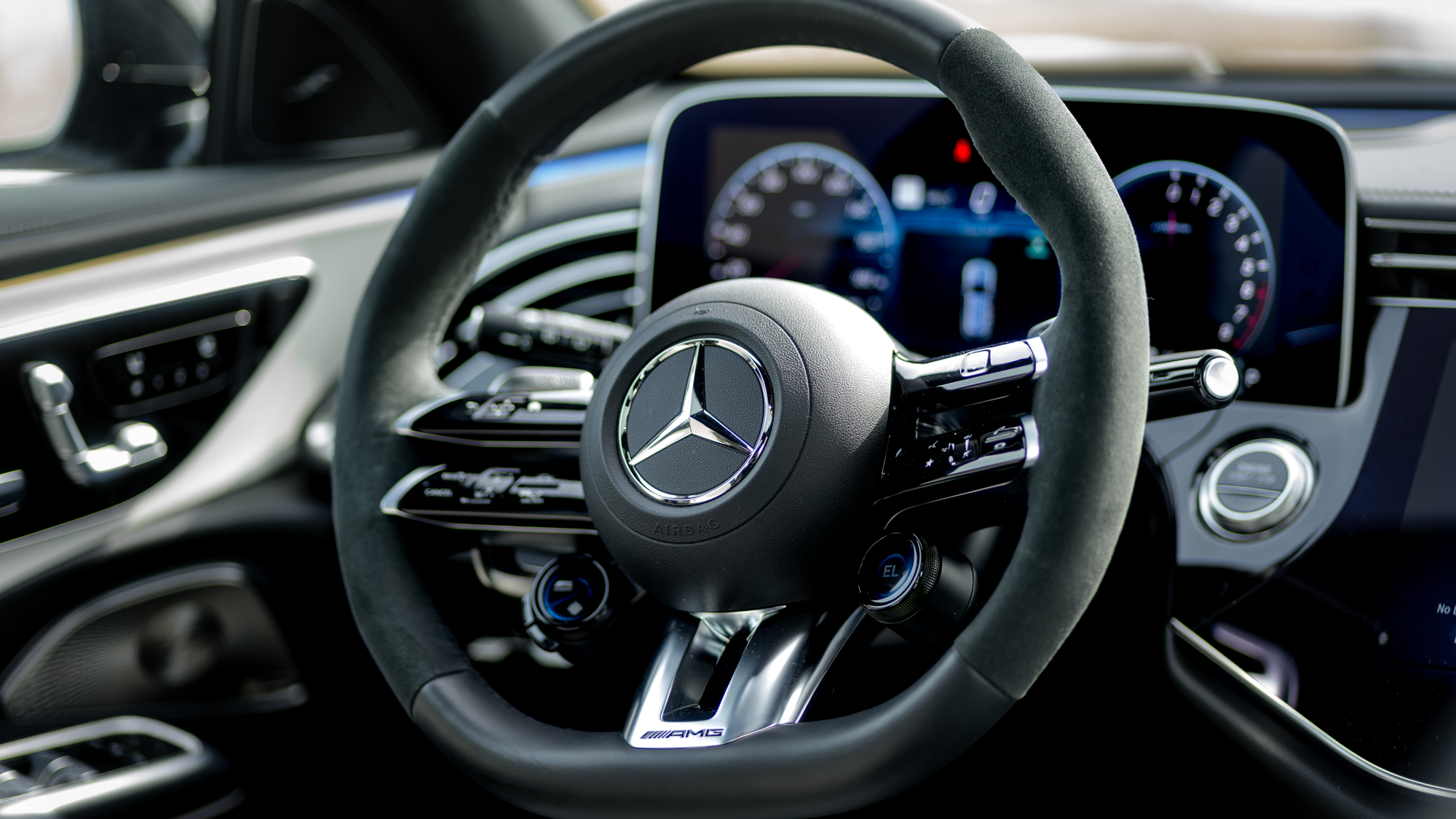 סקירת מרצדס-AMG E53 Hybrid Wagon 2026.