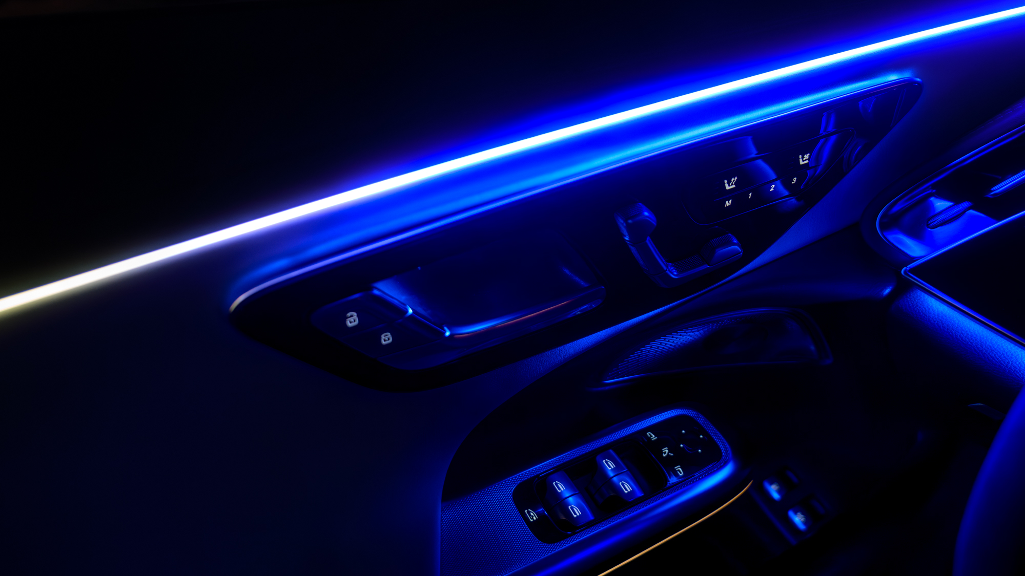 סקירת מרצדס-AMG E53 Hybrid Wagon 2026.