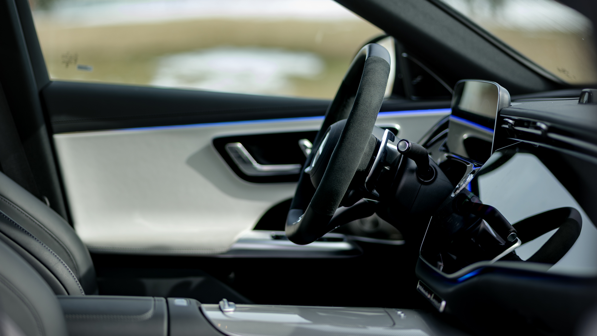 סקירת מרצדס-AMG E53 Hybrid Wagon 2026.