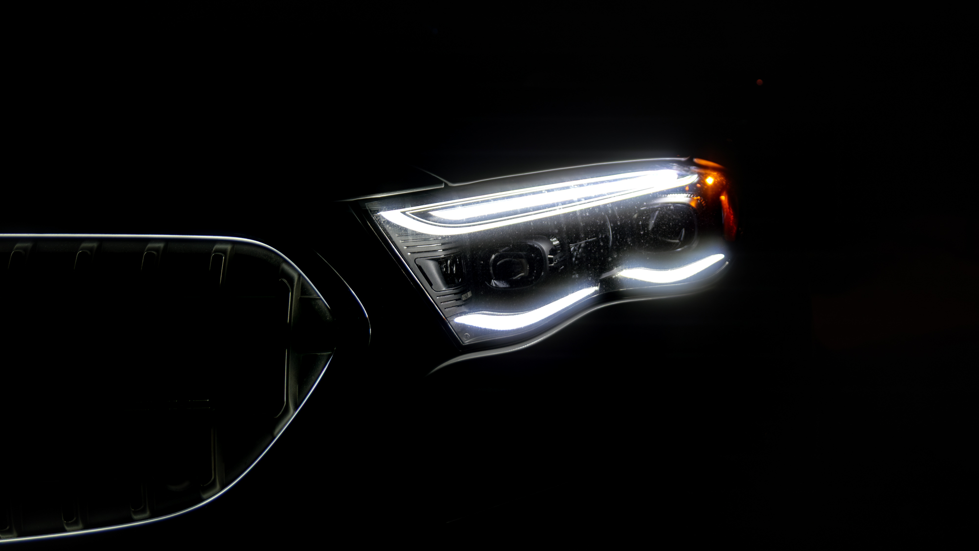 סקירת מרצדס-AMG E53 Hybrid Wagon 2026.