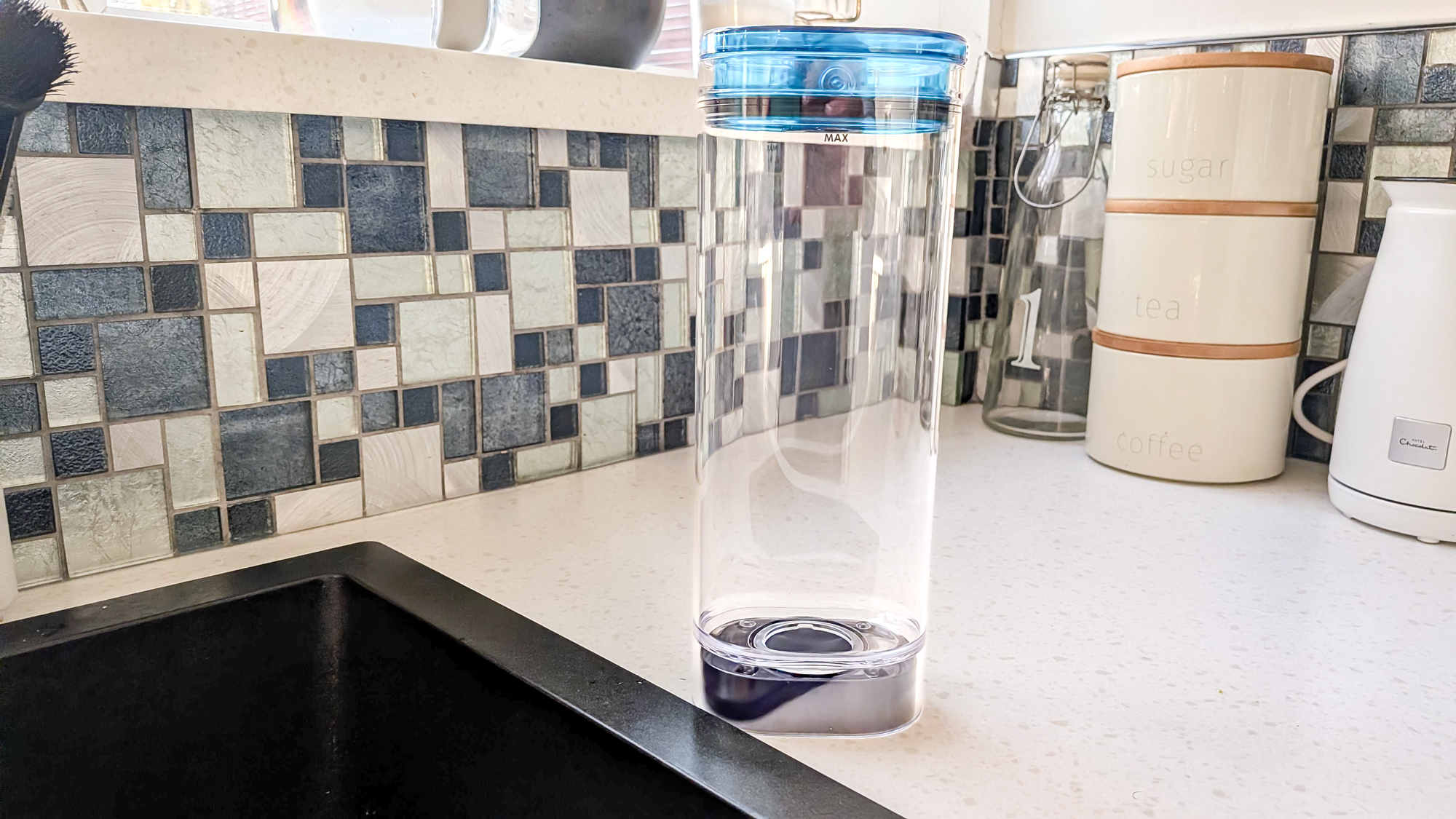 מילוי מיכל מים של Dyson Clean + Wash Hygiene