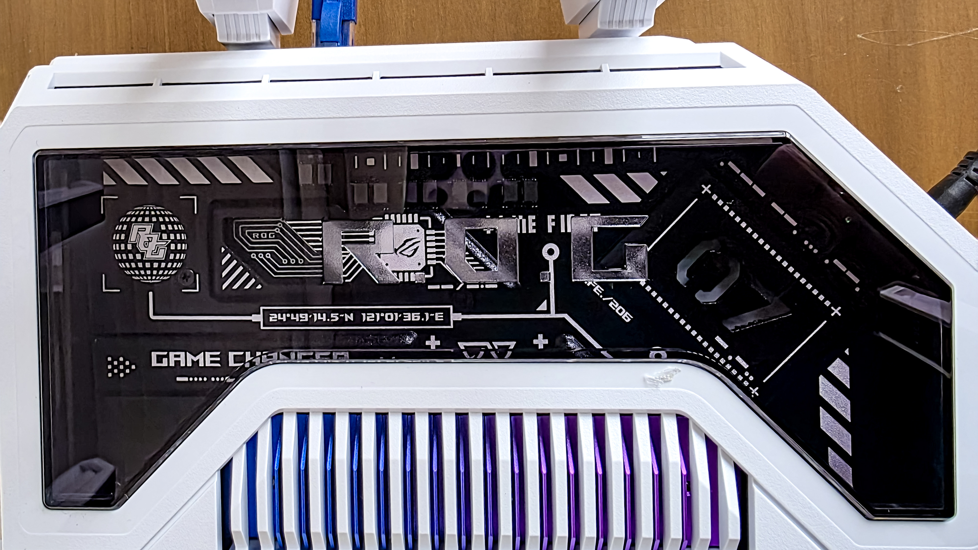 חלון התצוגה בנתב Asus ROG Rapture GT-BE19000AI