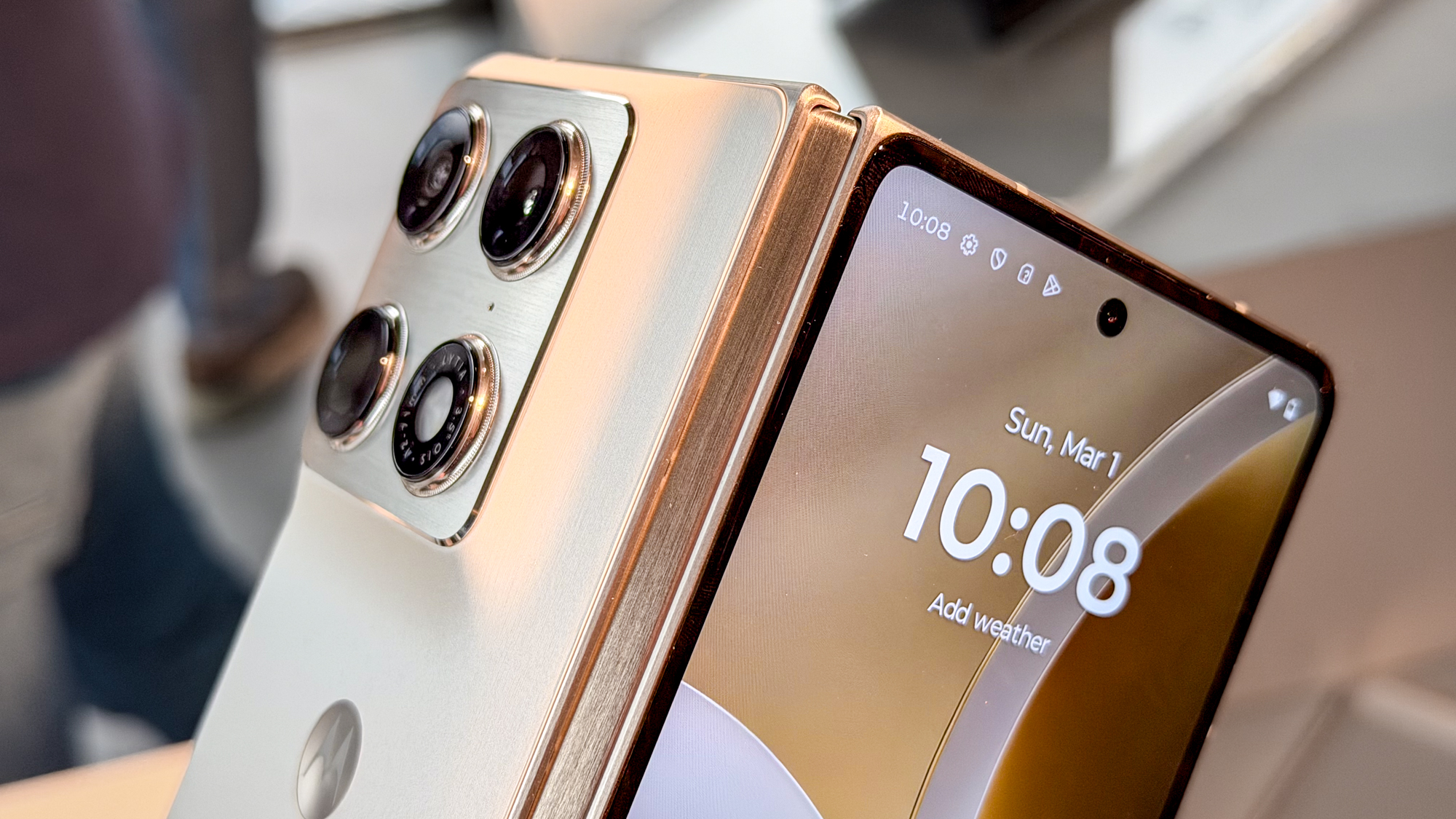 ציר Moto Razr Fold