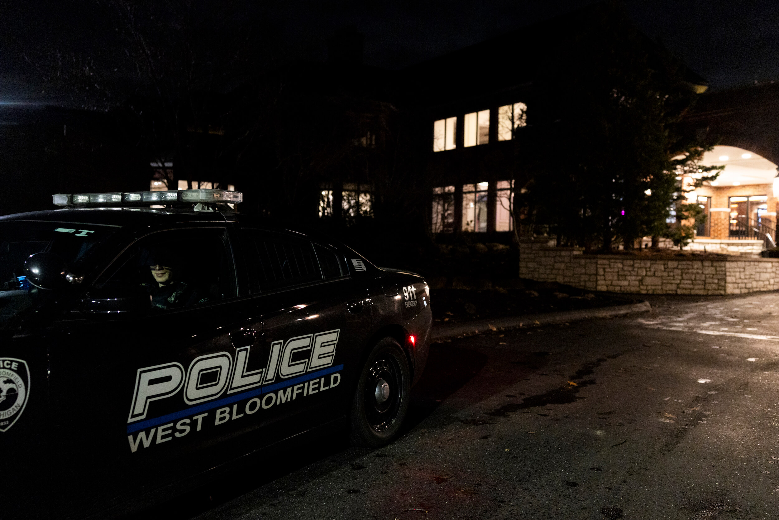 על רקע התקפות אנטישמיות, טראמפ כפה בחירה בלתי אפשרית על בתי הכנסת האמריקאיים