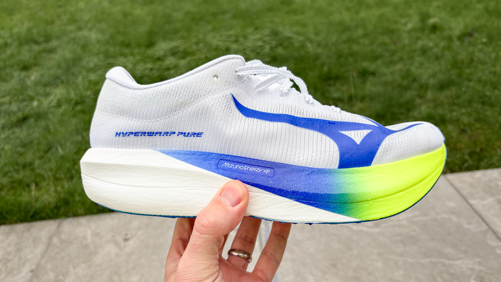 Mizuno Hyperwarp Pure