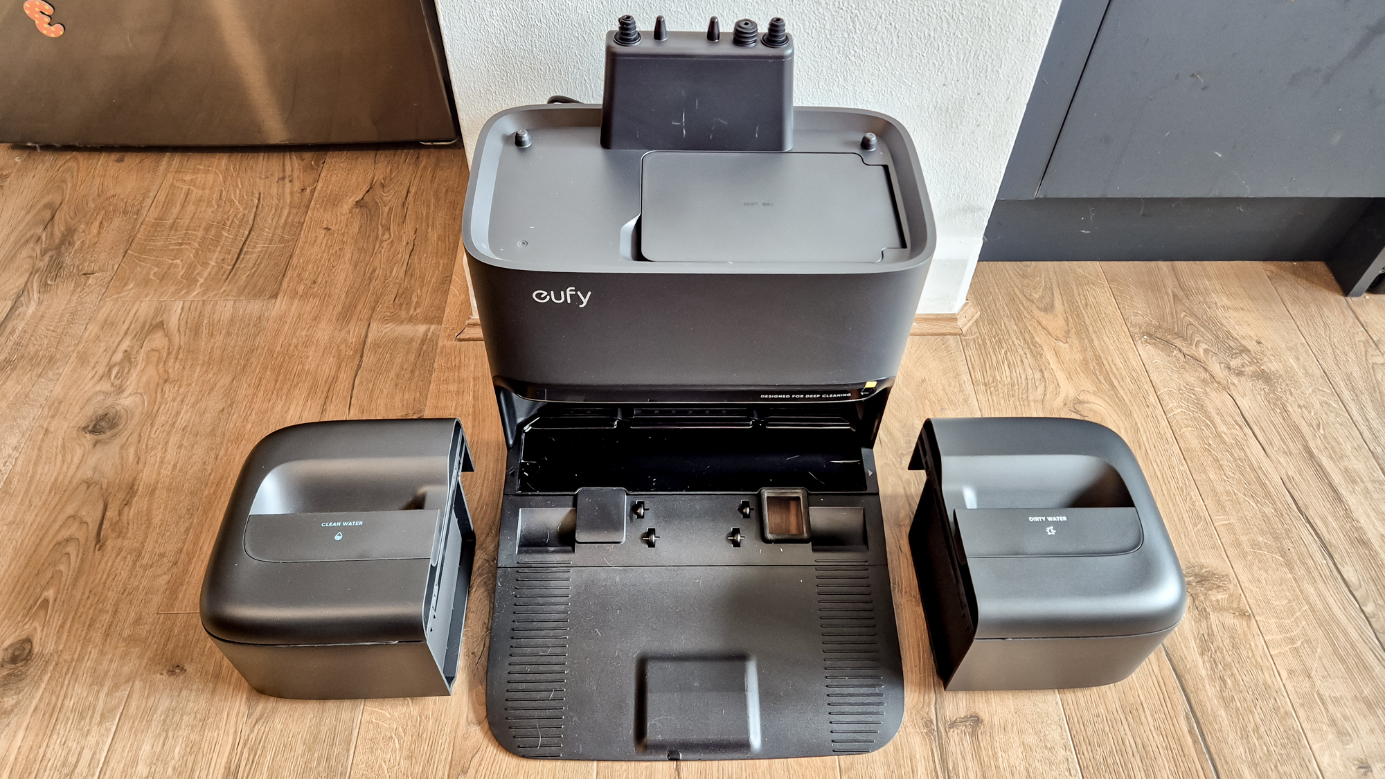 סקירת Eufy Omni C28