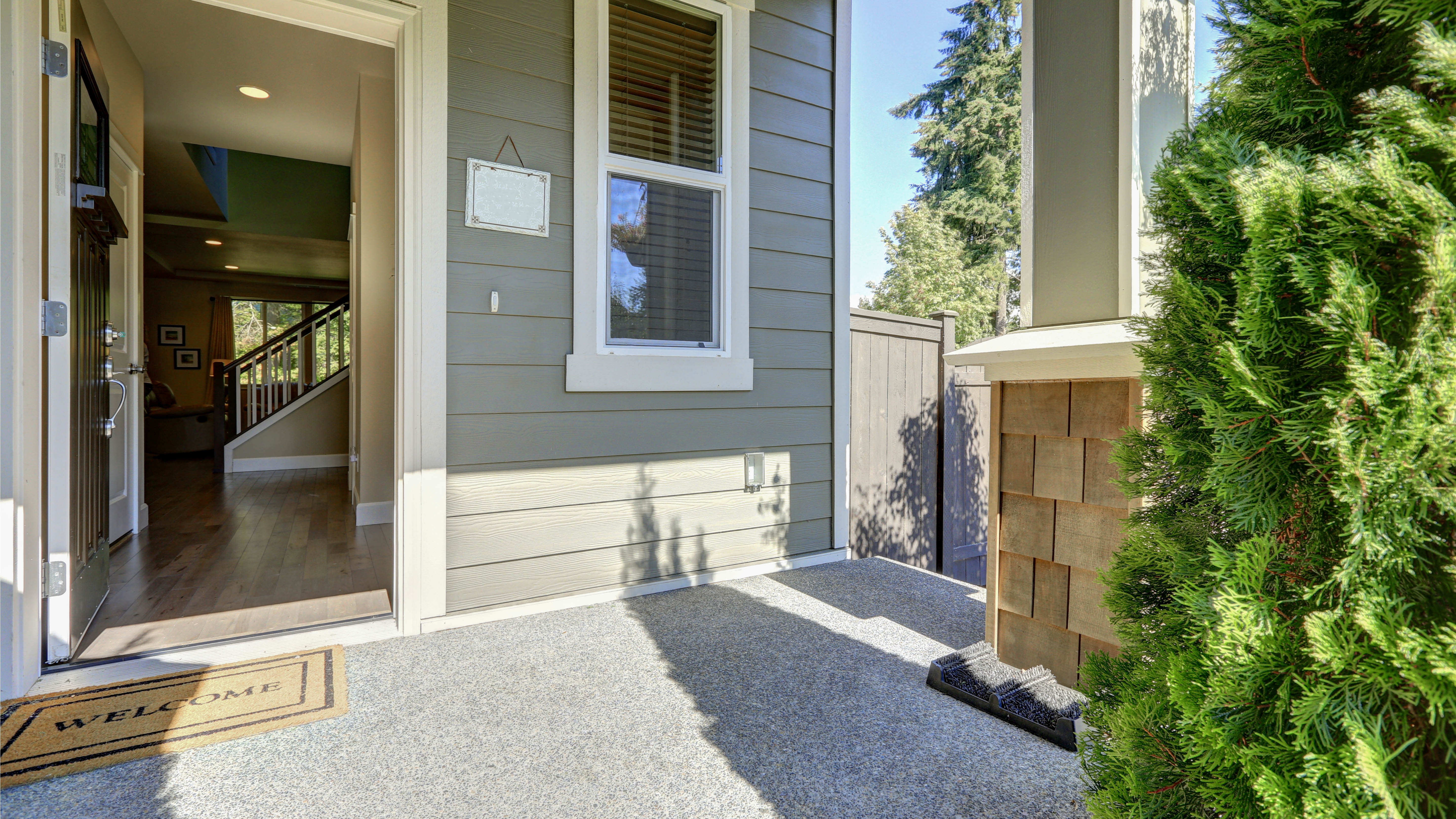 מרפסת קדמית