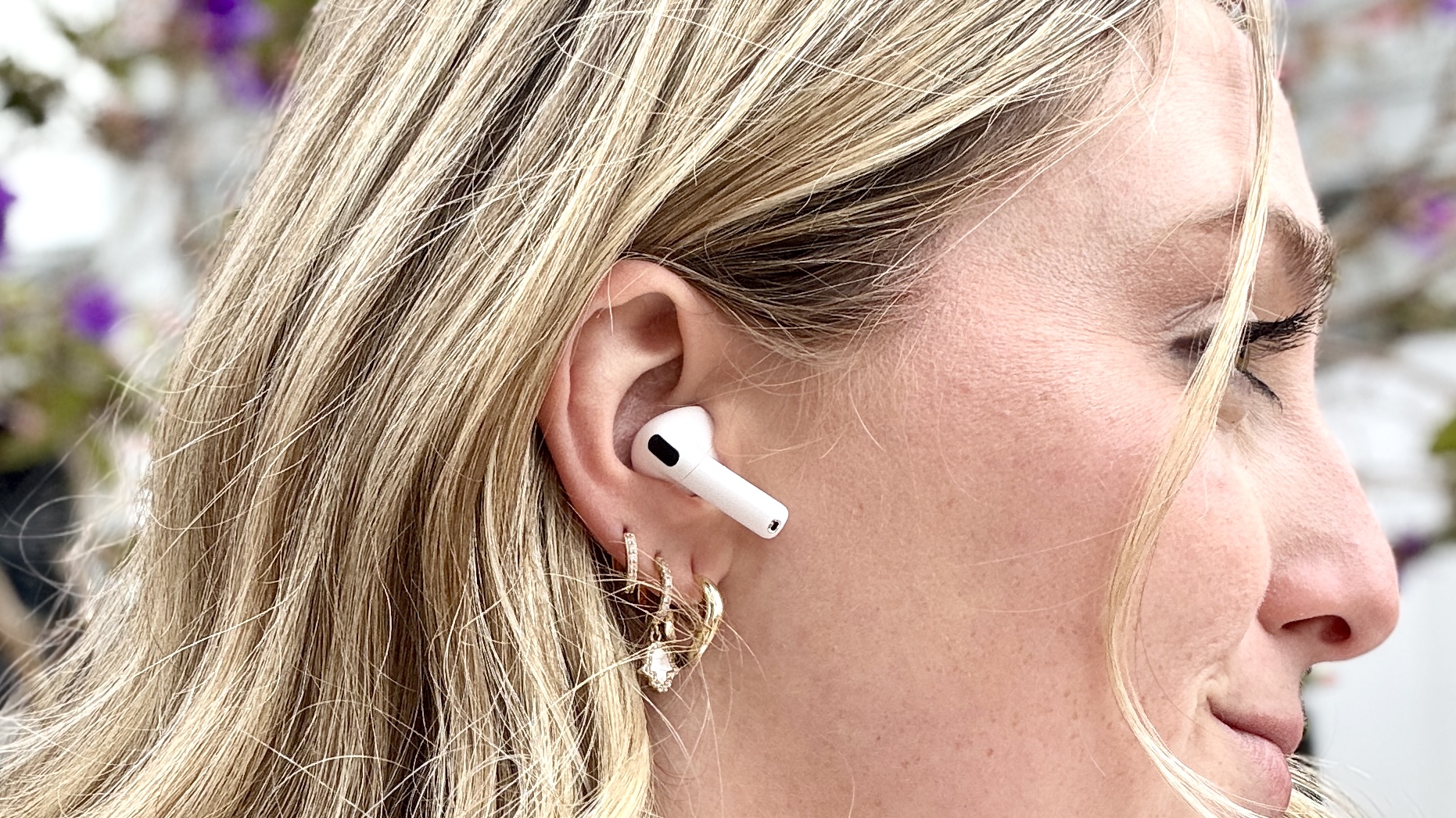 AirPods 4