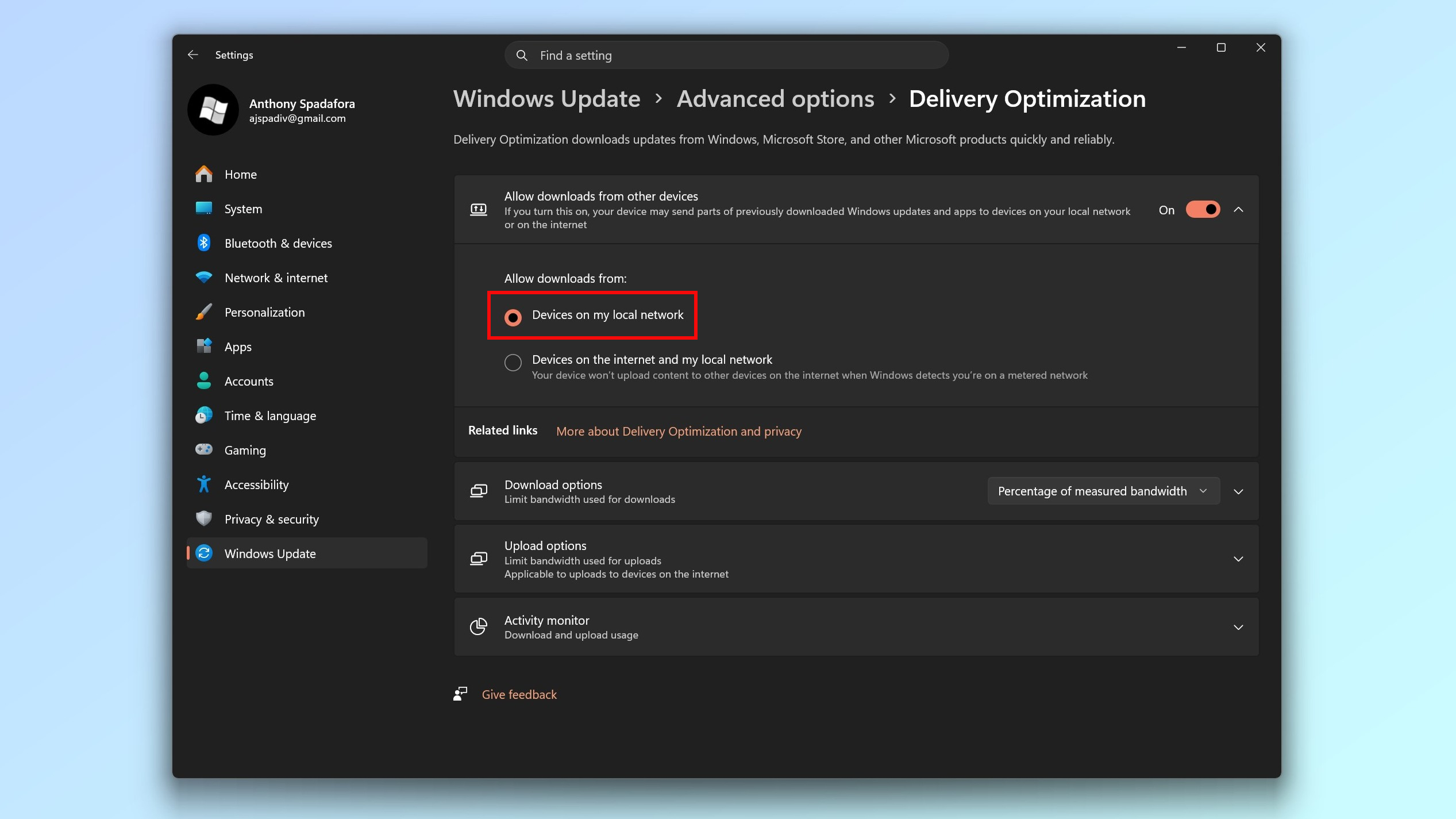 צילום מסך המראה כיצד להגביל הורדות באופטימיזציית משלוחים למכשירים ברשת המקומית שלך