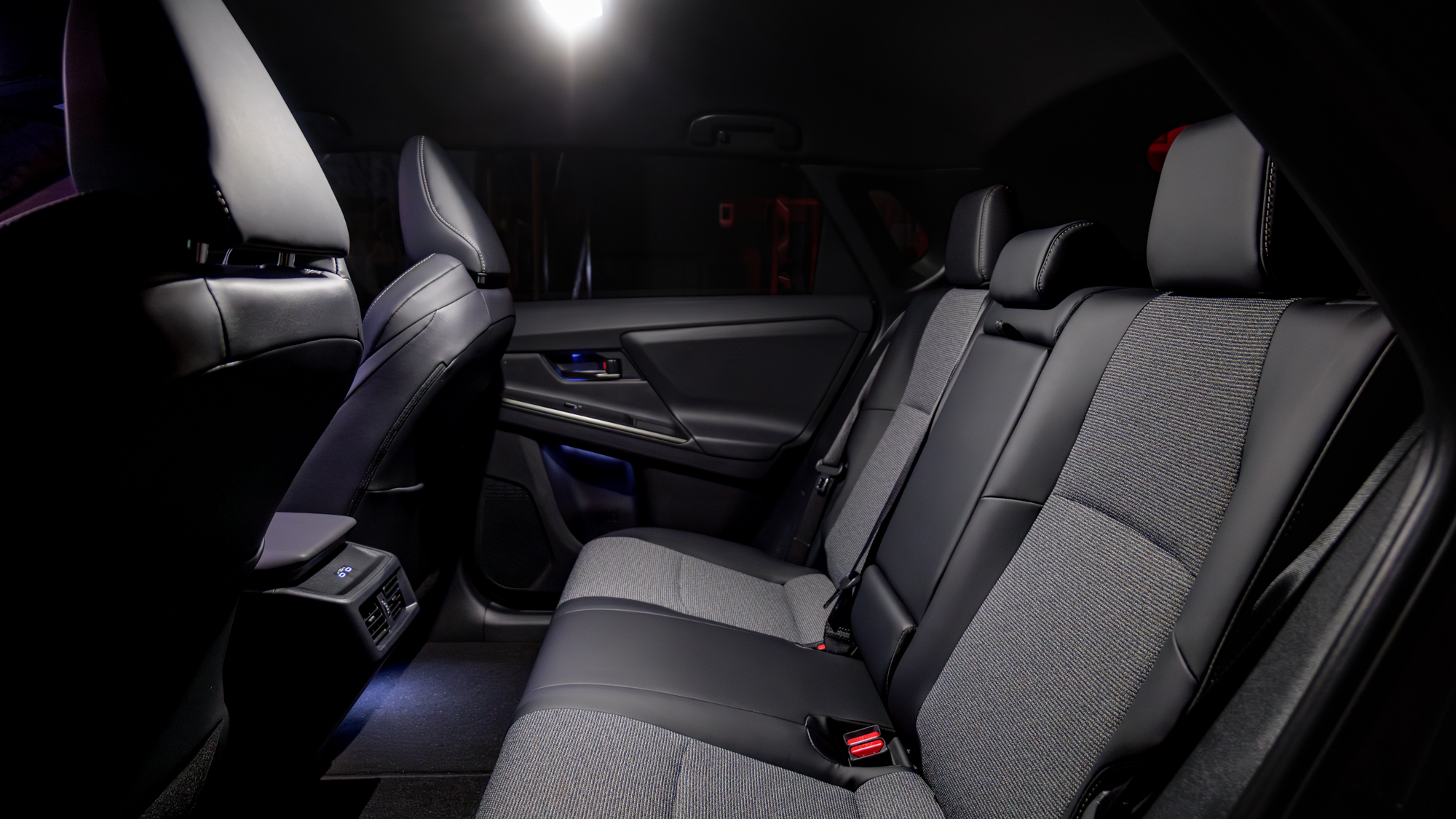 סקירת Toyota bZ 2026.