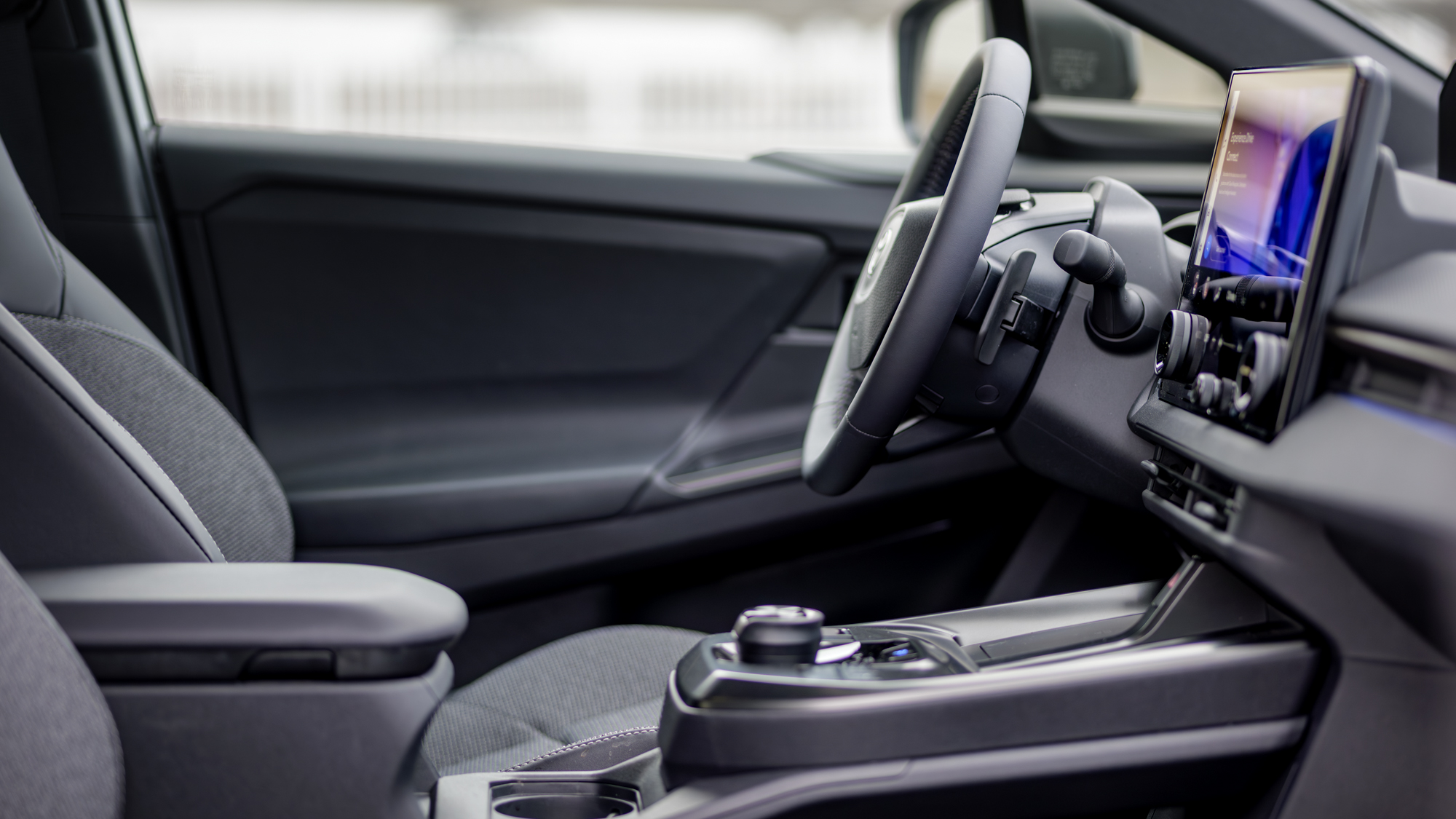 סקירת Toyota bZ 2026.