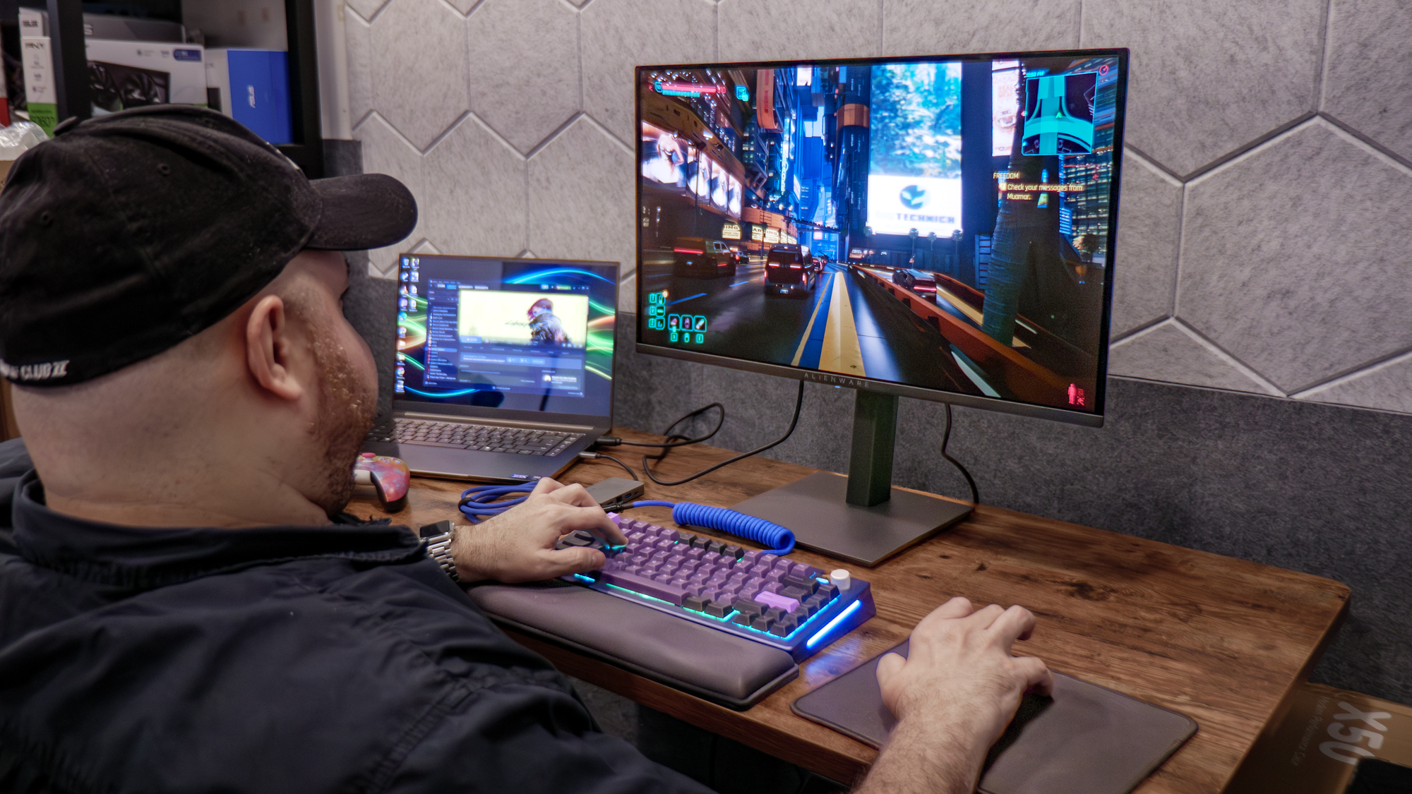 ביצועי Alienware AW2726DM