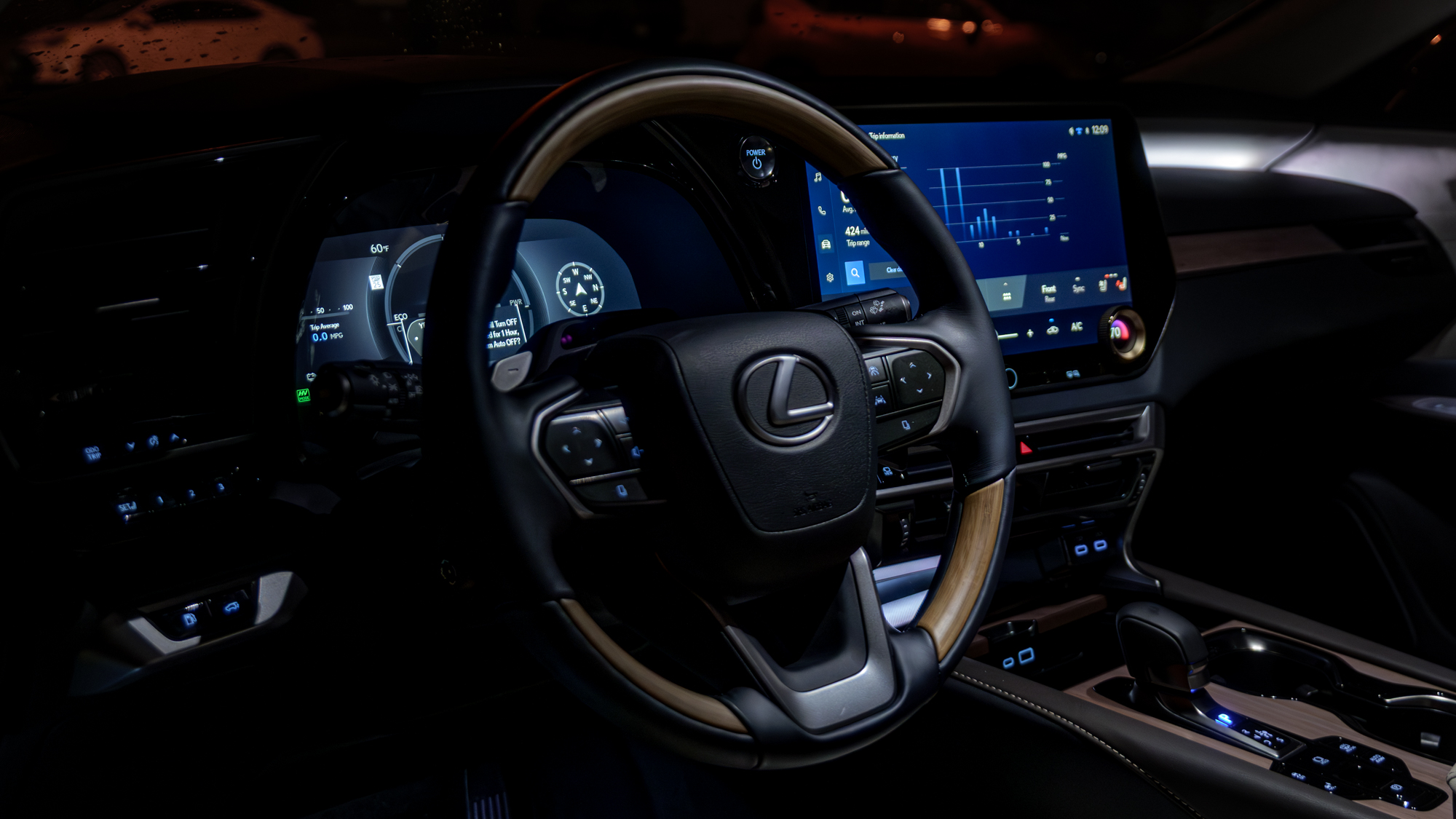 סקירת 2026 לקסוס RX 450h+.