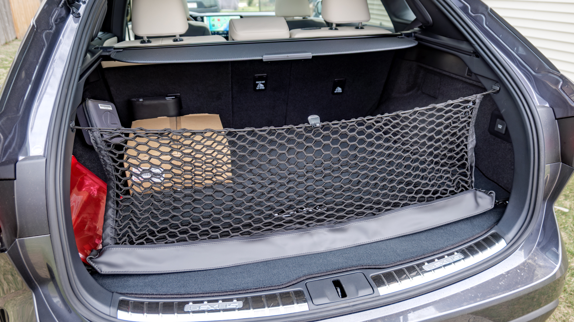 סקירת 2026 לקסוס RX 450h+.