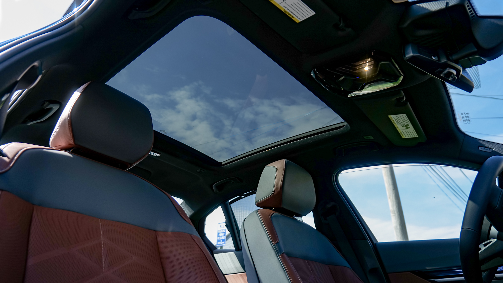 סקירת BMW 550e 2026.