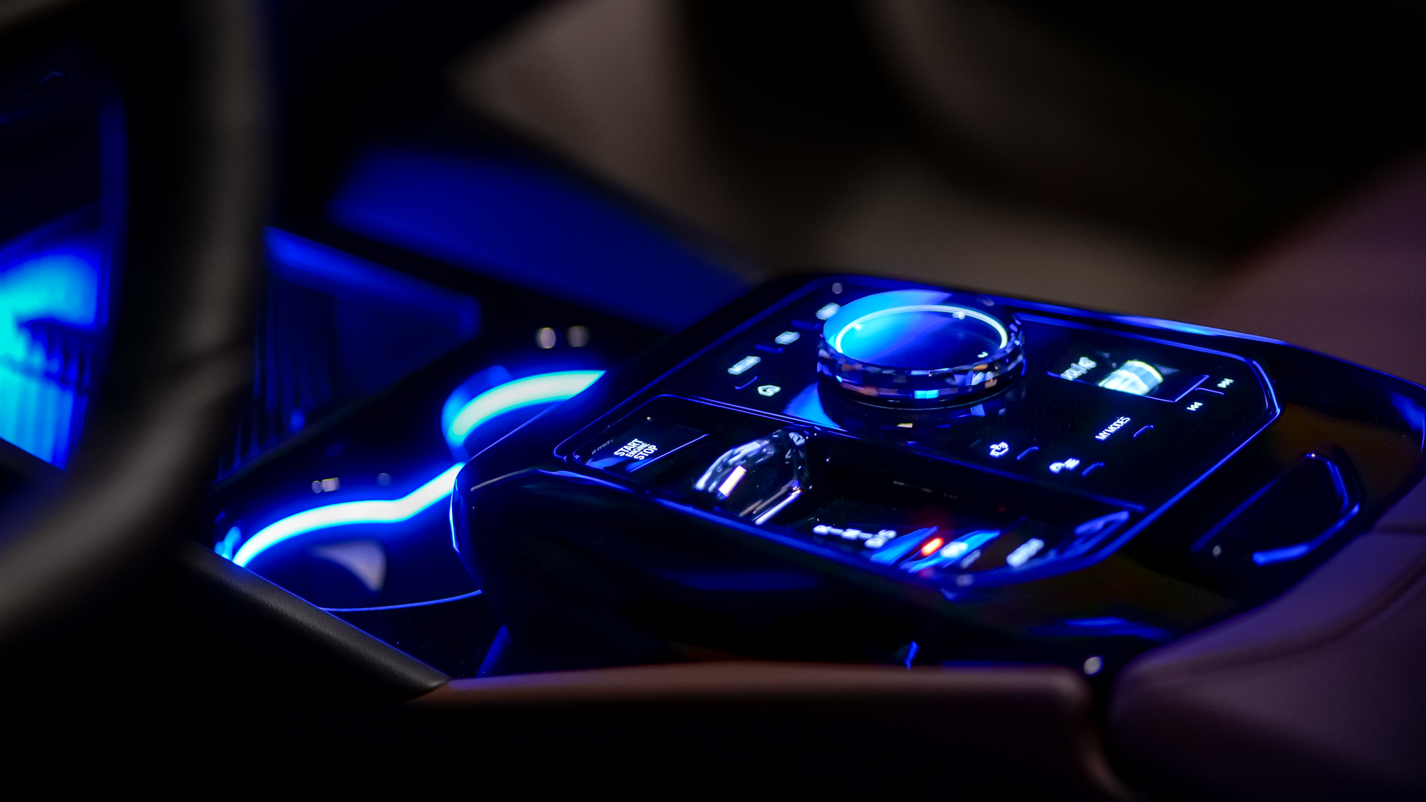 סקירת BMW 550e 2026.