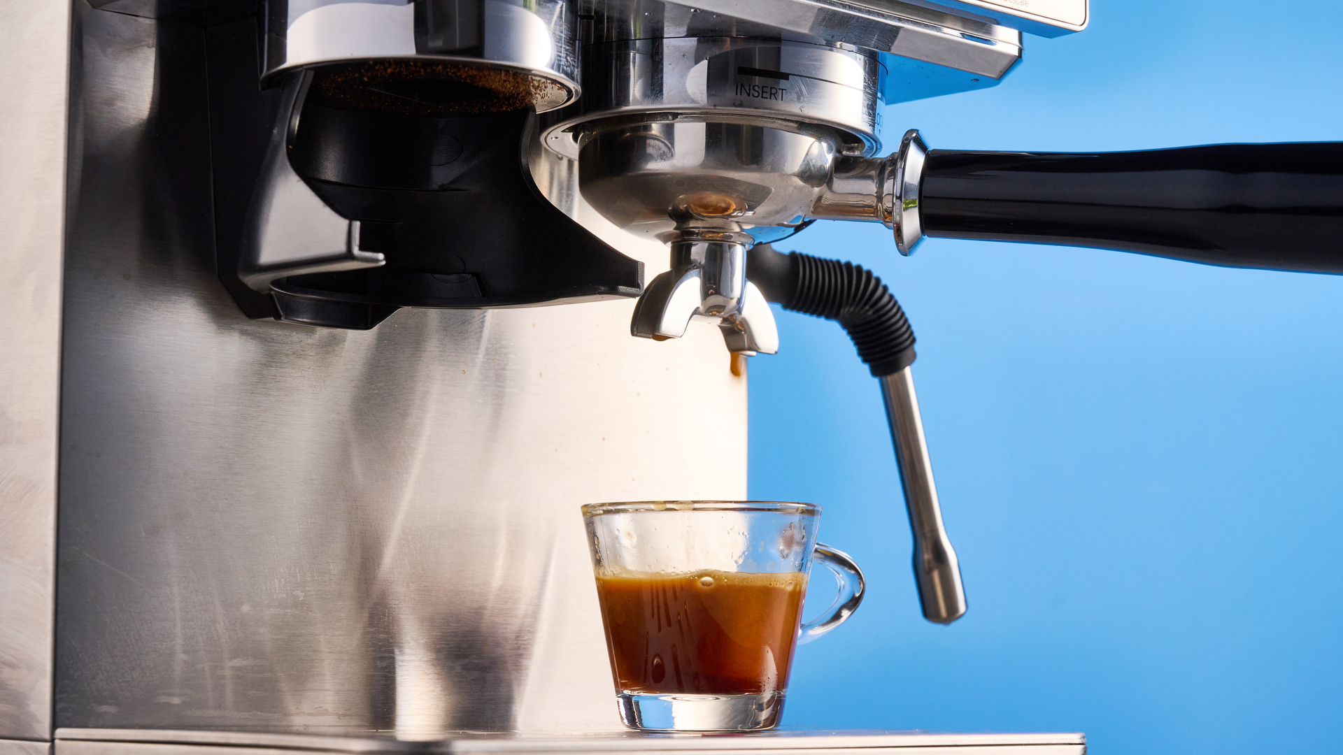 מכונת אספרסו משעועית מרנזה מסוג casabrews עם מטחנה מובנית