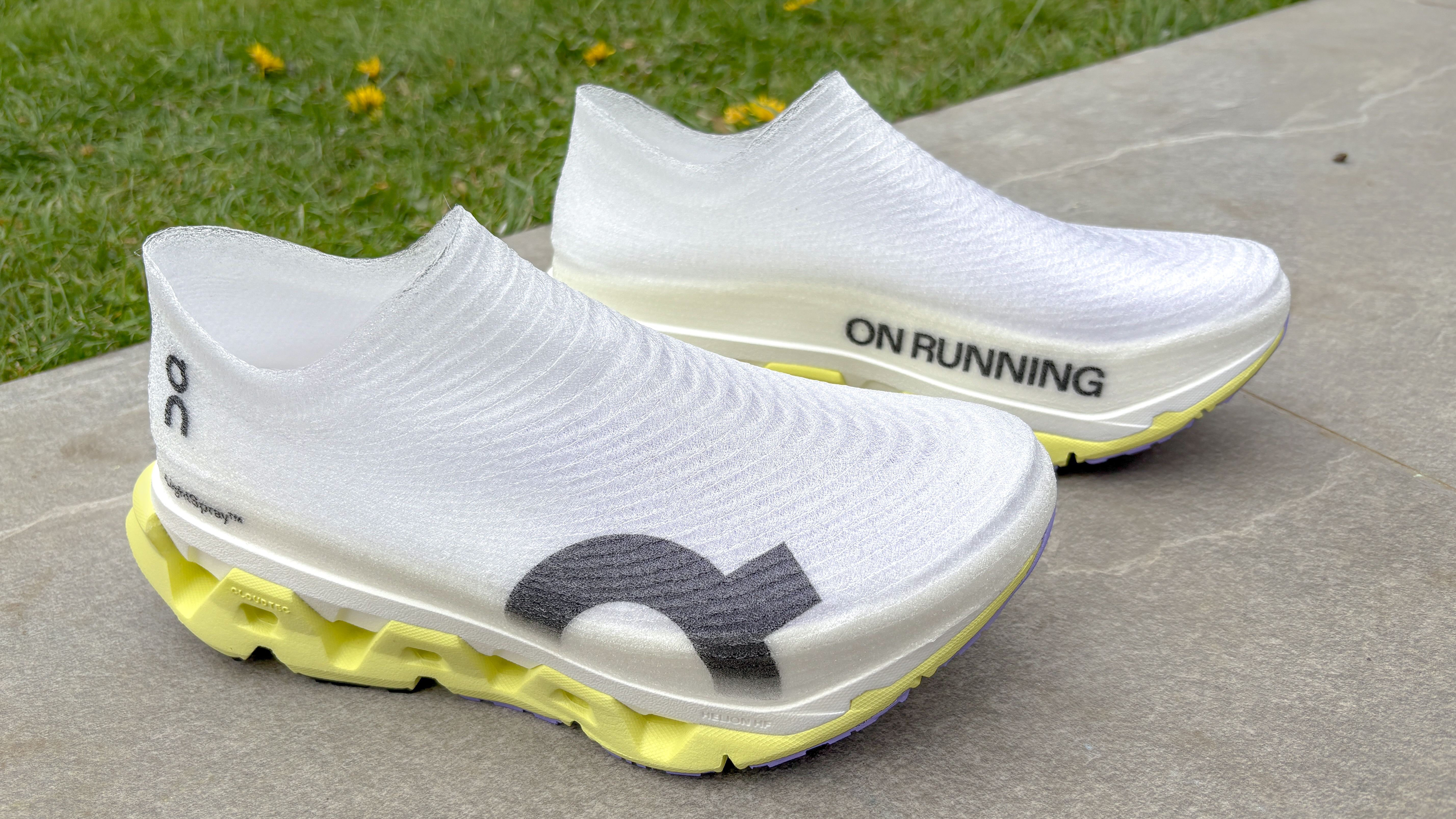 ב-Cloudmonster 3 Hyper LS