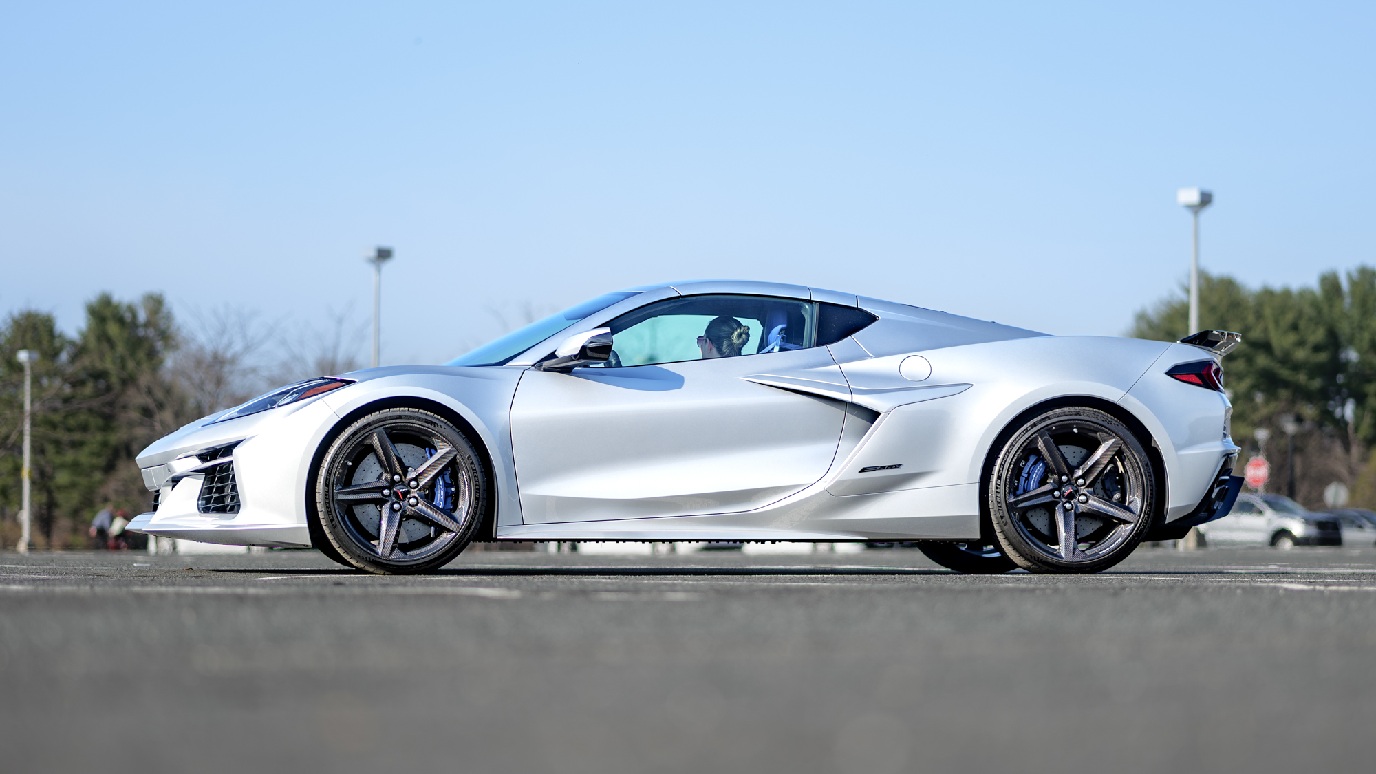 סקירת שברולט קורבט E-Ray 2026.