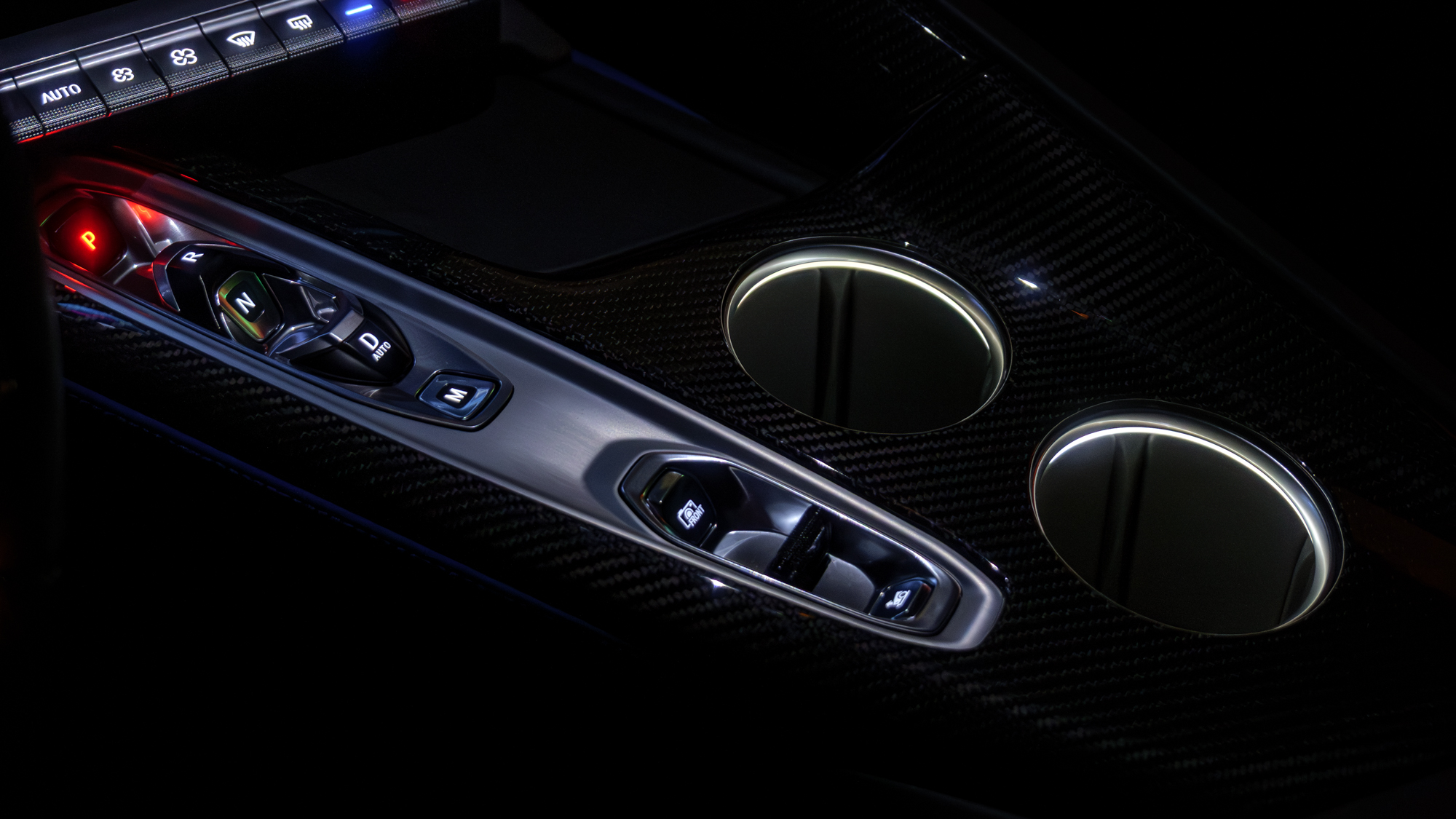 סקירת שברולט קורבט E-Ray 2026.