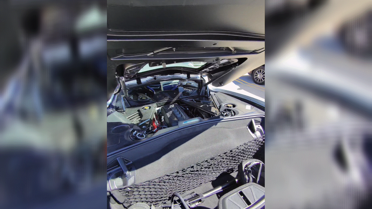 אנימציות שברולט קורבט E-Ray קופה 3LZ 2026.