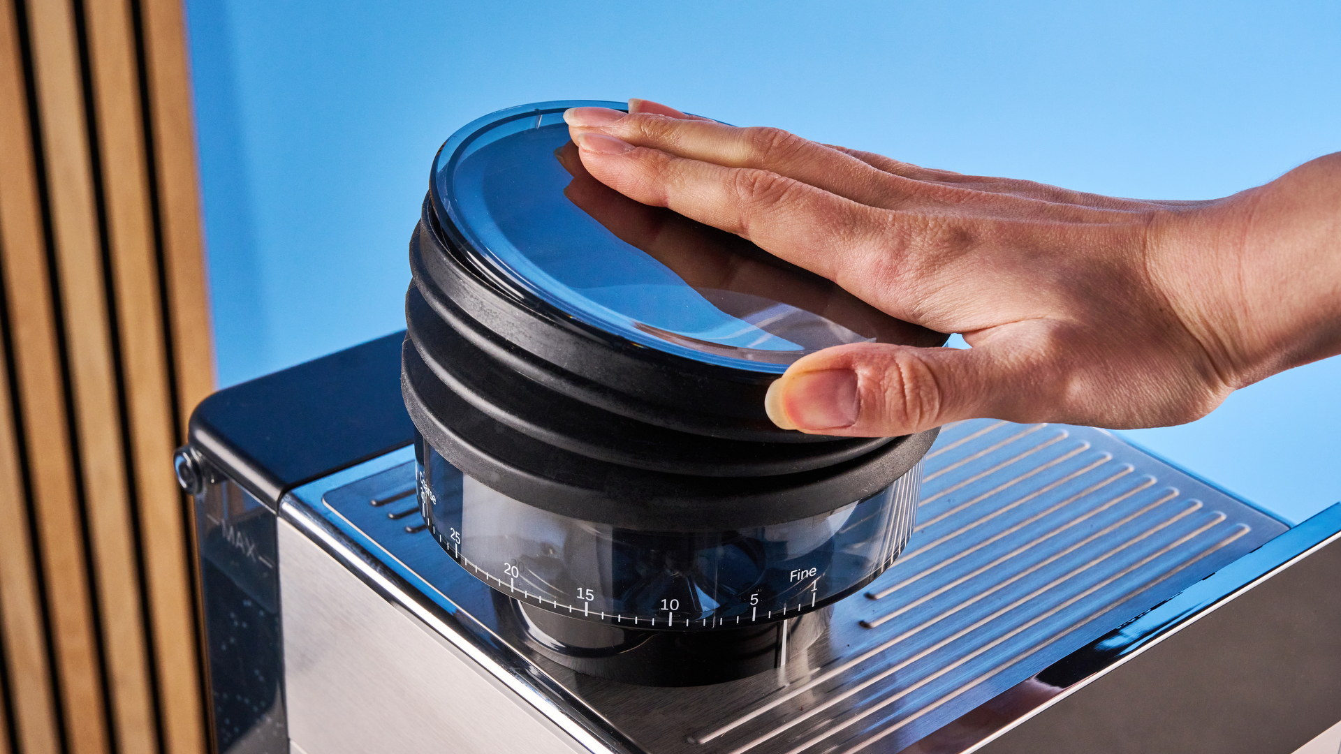 מכונת אספרסו משעועית מרנזה מסוג casabrews עם מטחנה מובנית