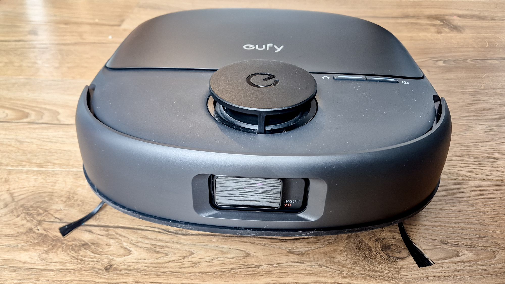 סקירת Eufy Omni C28