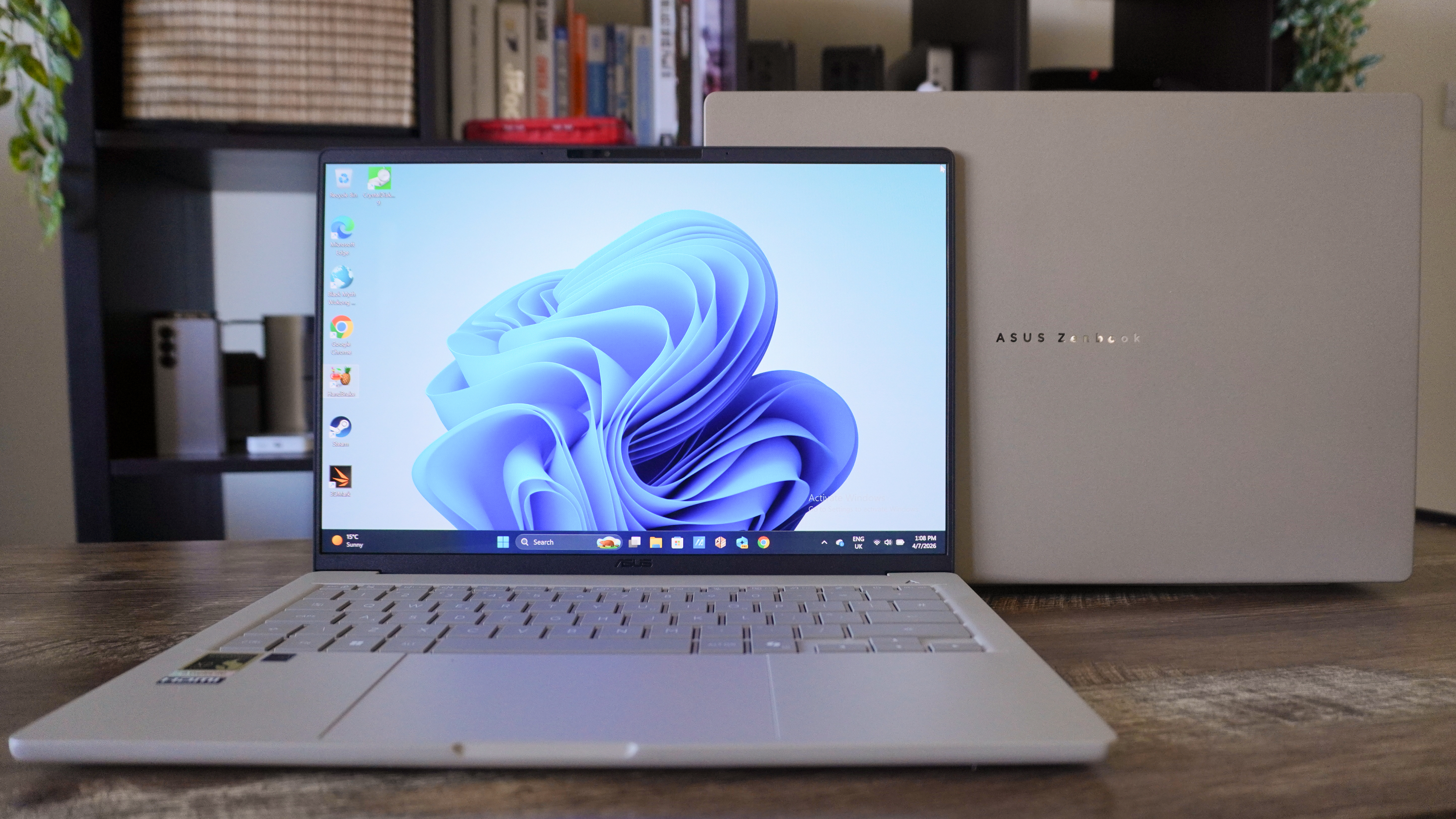 Asus Zenbook A14 ו-A16