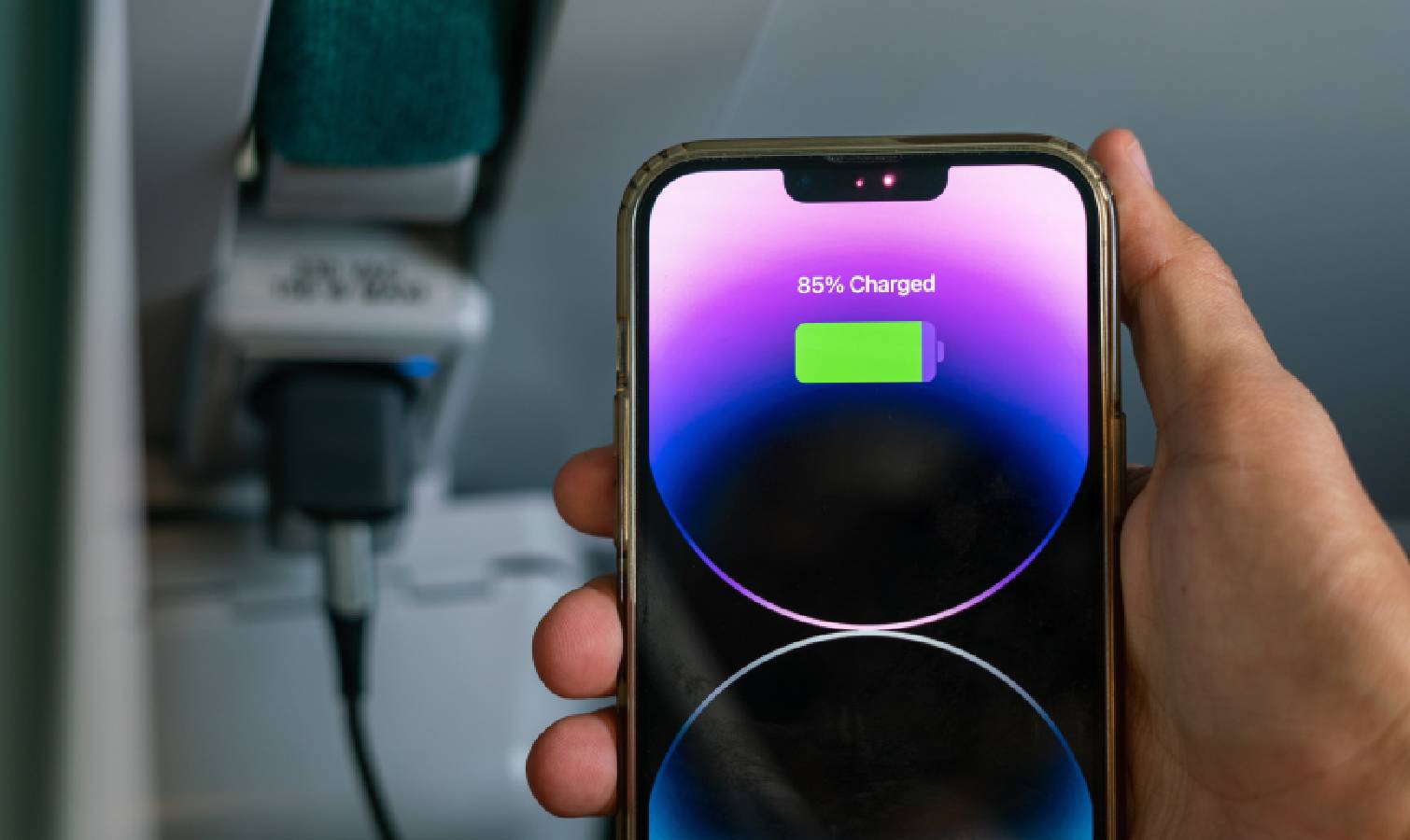 טעינת אייפון