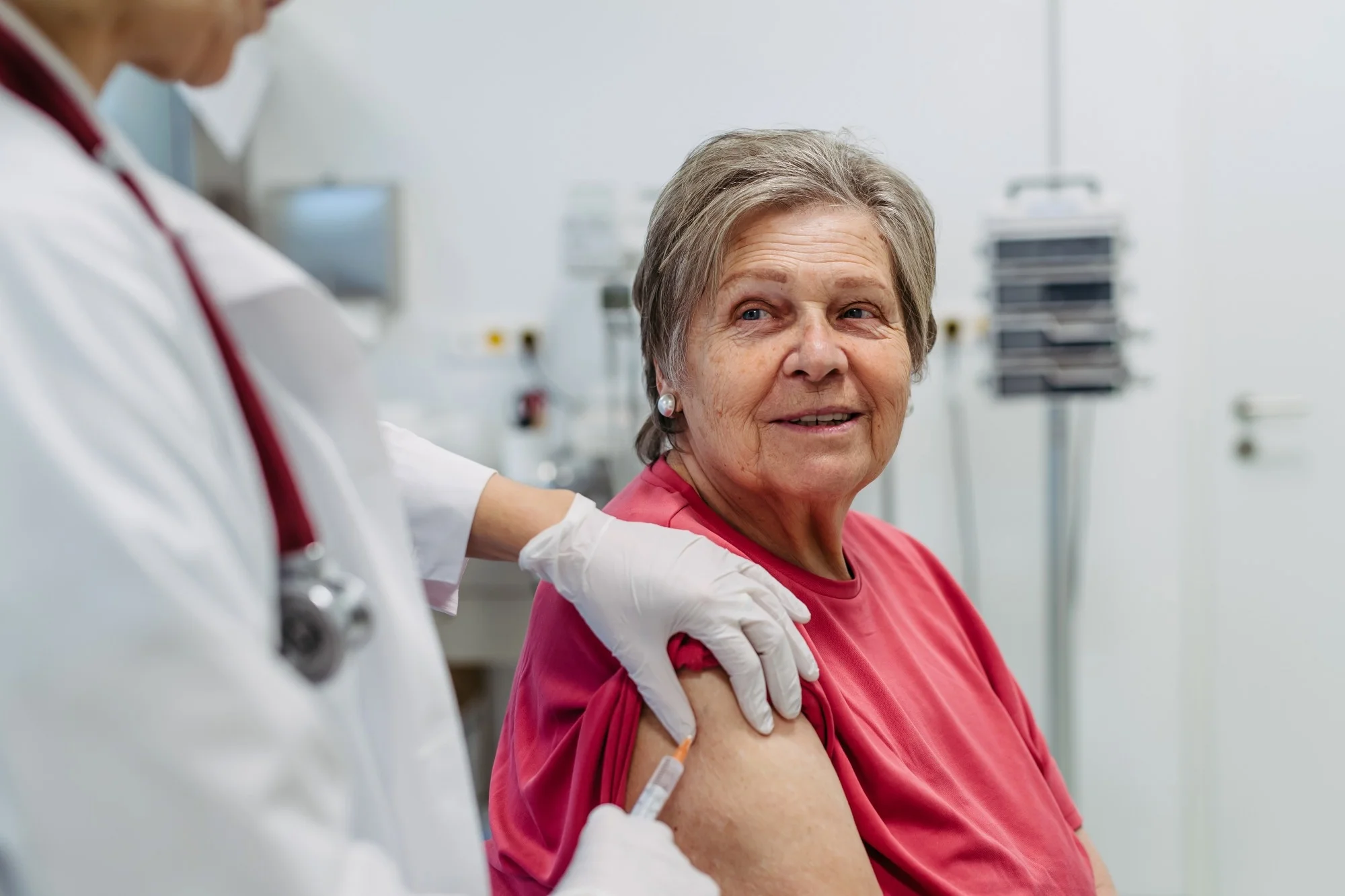 Study: Influenza vaccination attenuates acute myocardial infarction and stroke risk following influenza infection: a register-based, self-controlled case series study, Denmark, 2014 to 2025. Image Credit: Halfpoint / Shutterstock