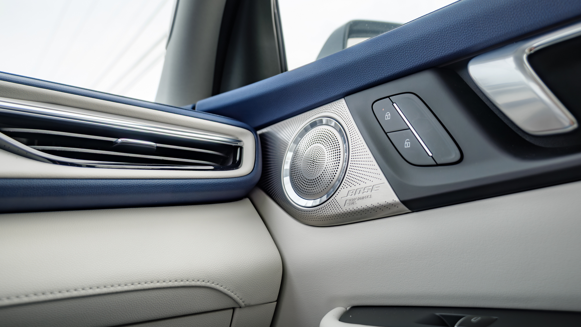 רמקול Buick Enclave Bose 2026.