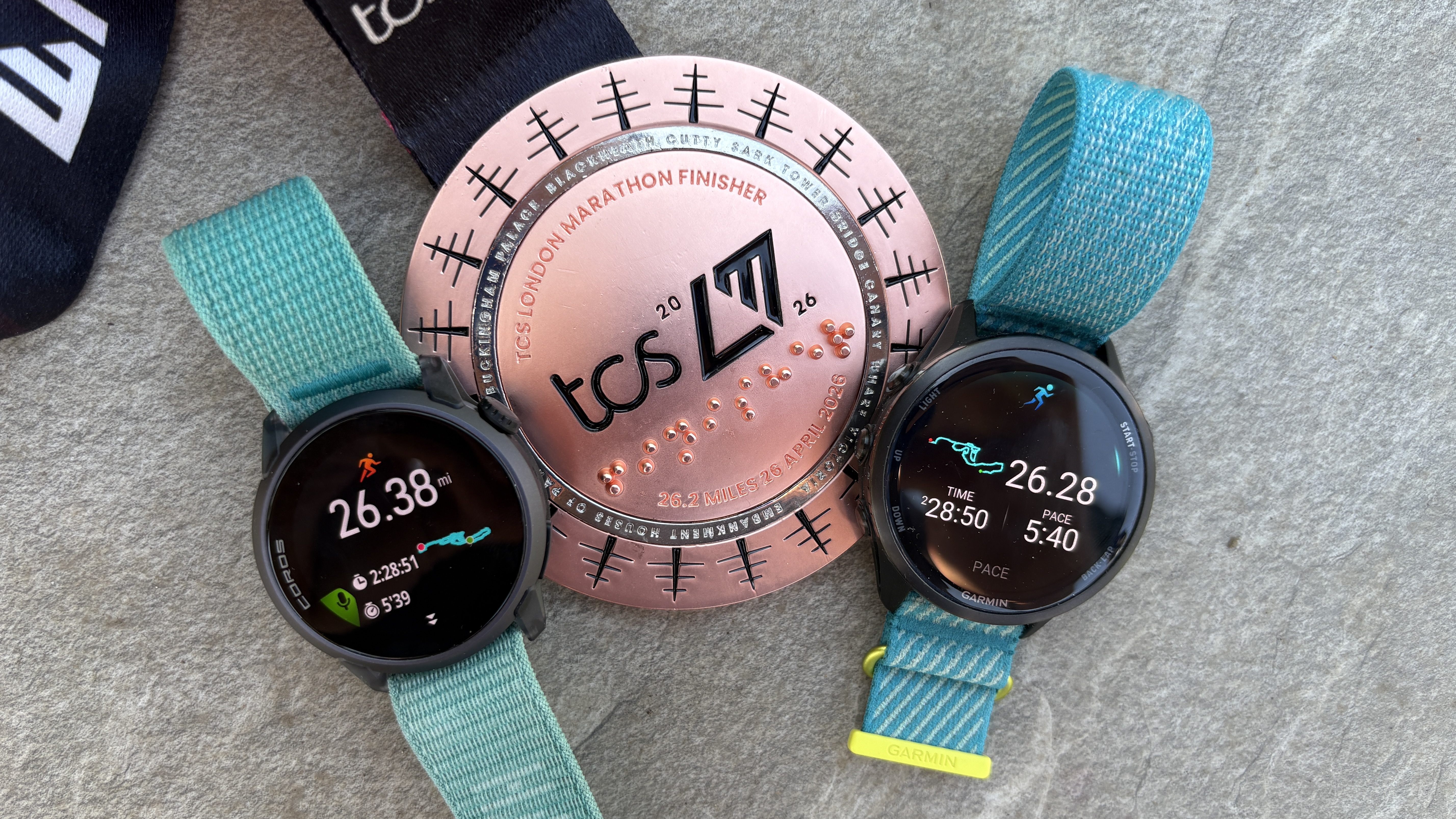 Coros Pace 4 נגד Garmin Forerunner 970