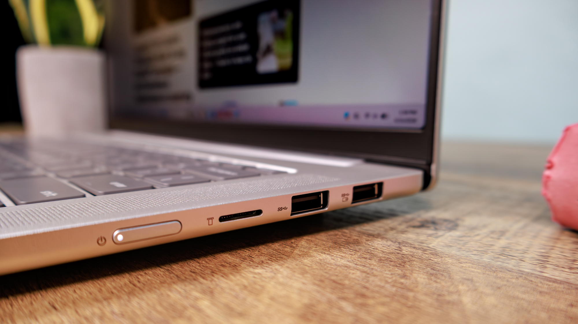 Lenovo IdeaPad Slim 5x Gen 11