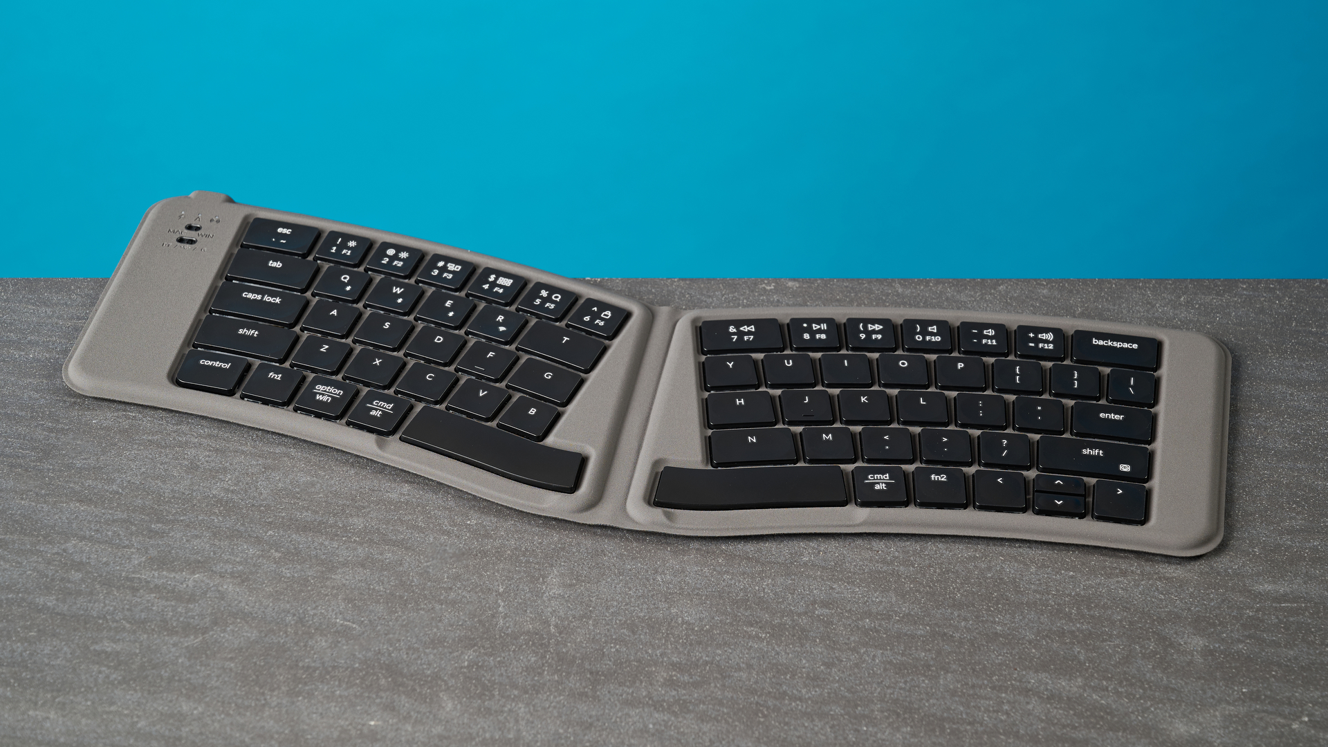 מקלדת Keychron B11 Pro שחורה מתקפלת